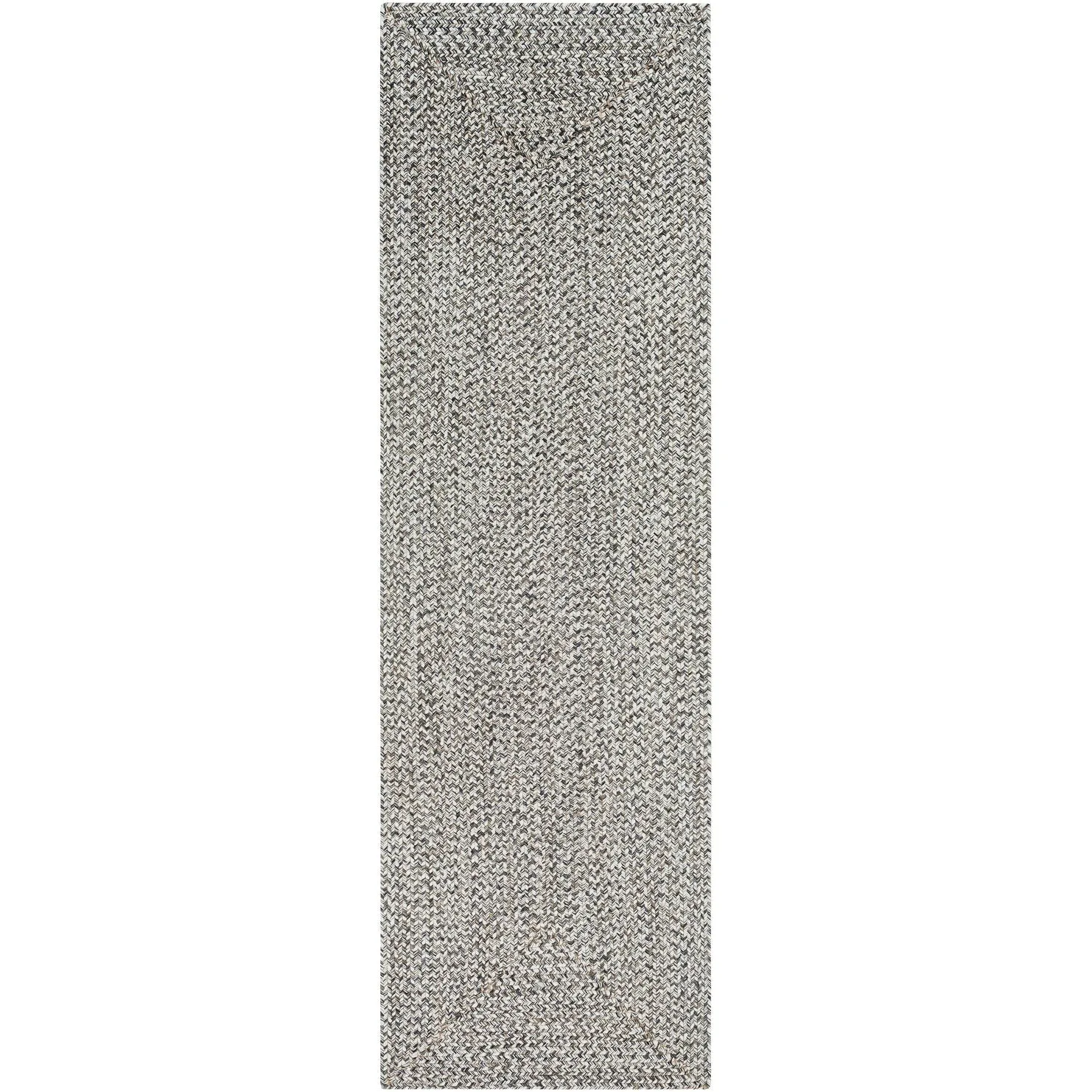 Livabliss Sharrah Indoor/ Outdoor Solid Braided Area Rug