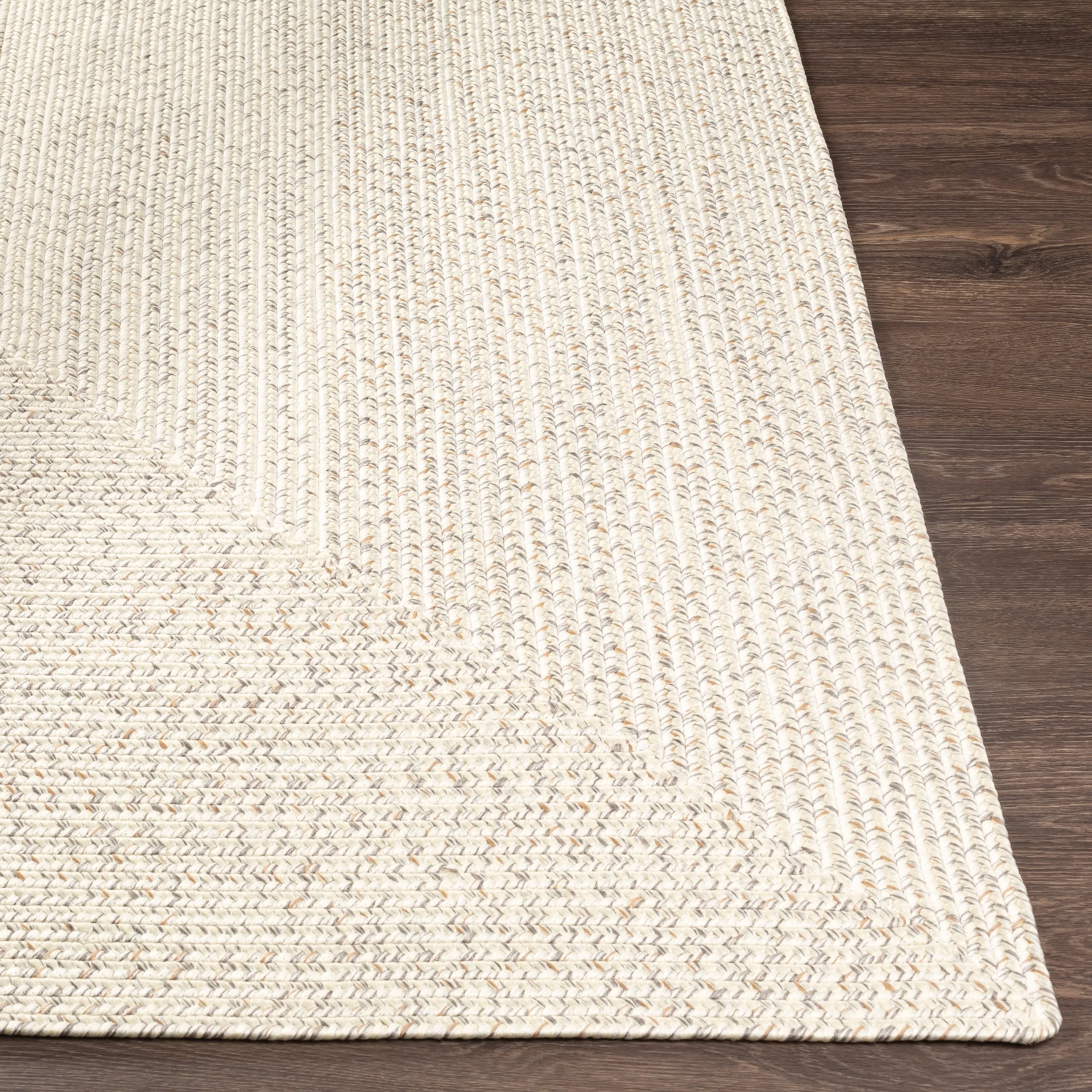Livabliss Sharrah Indoor/ Outdoor Solid Braided Area Rug