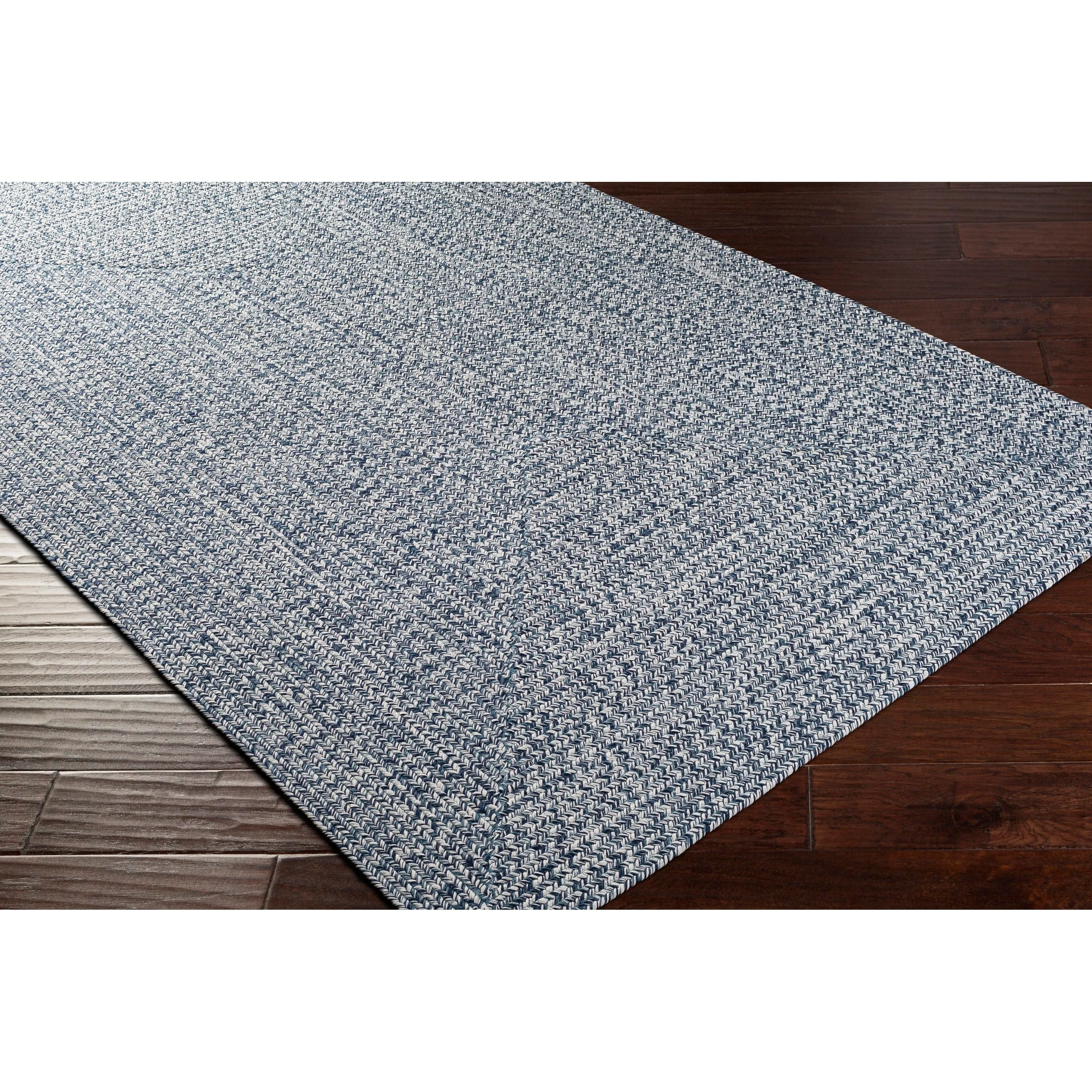 Livabliss Sharrah Indoor/ Outdoor Solid Braided Area Rug