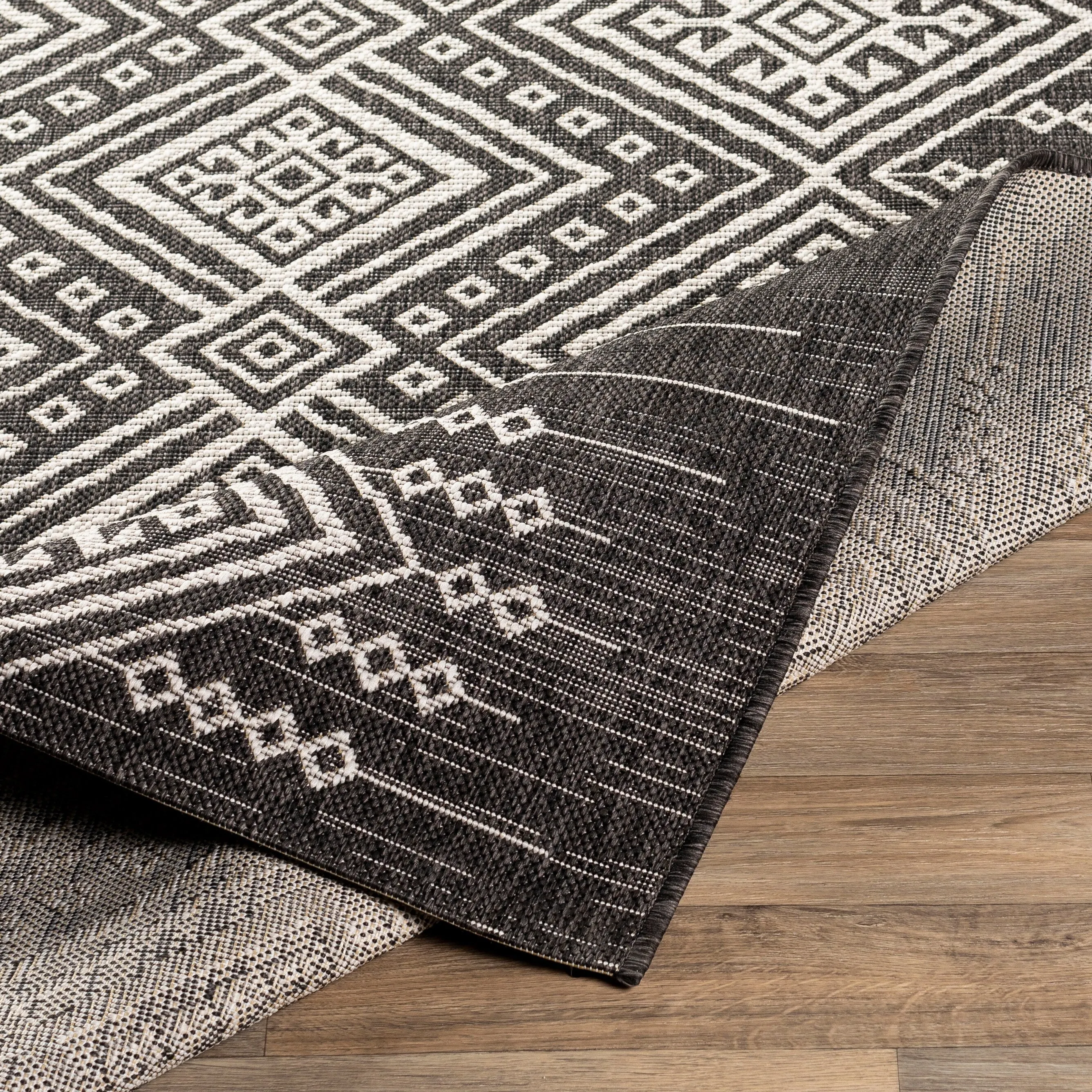 Livabliss Stoyer Indoor/ Outdoor Global Bohemian Area Rug