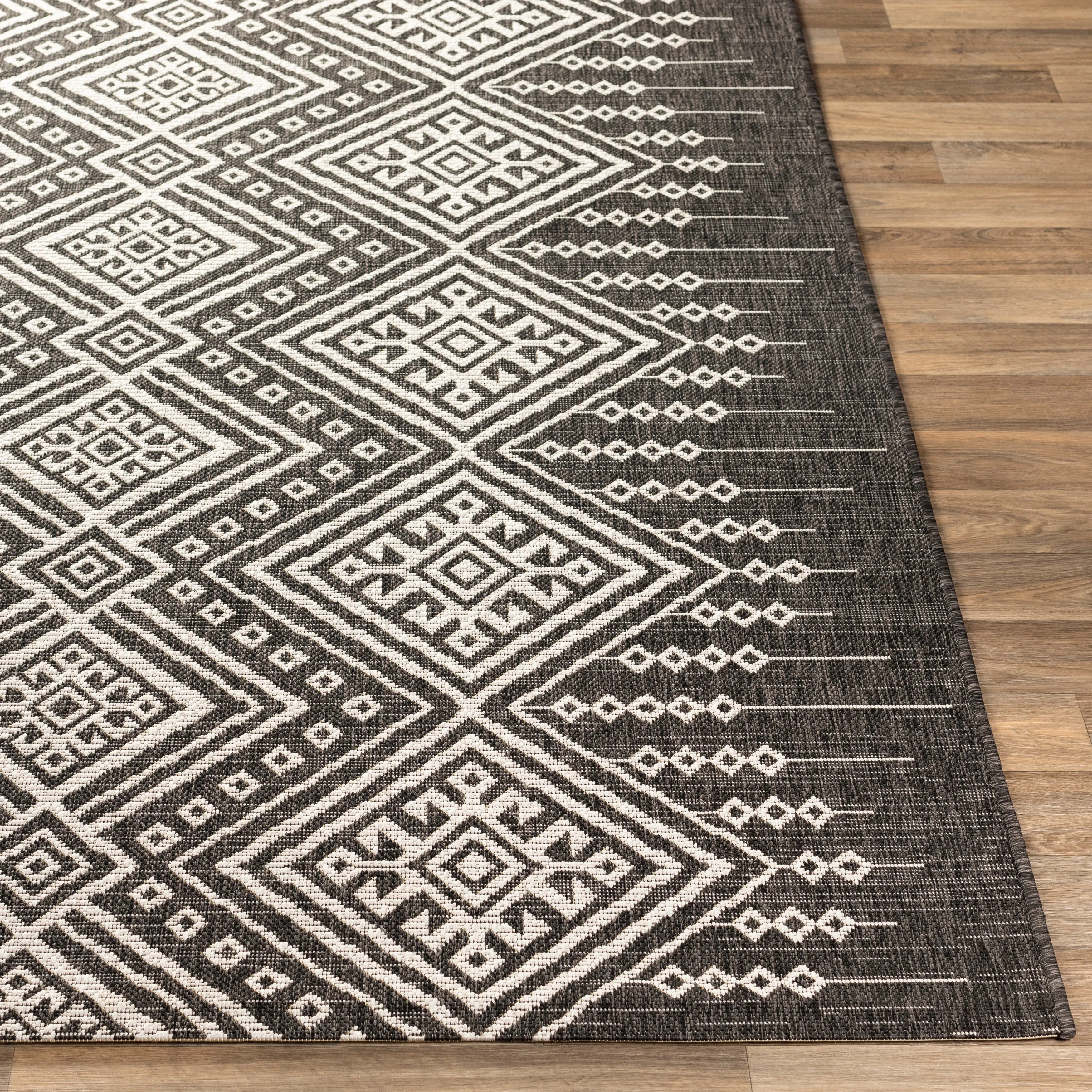 Livabliss Stoyer Indoor/ Outdoor Global Bohemian Area Rug