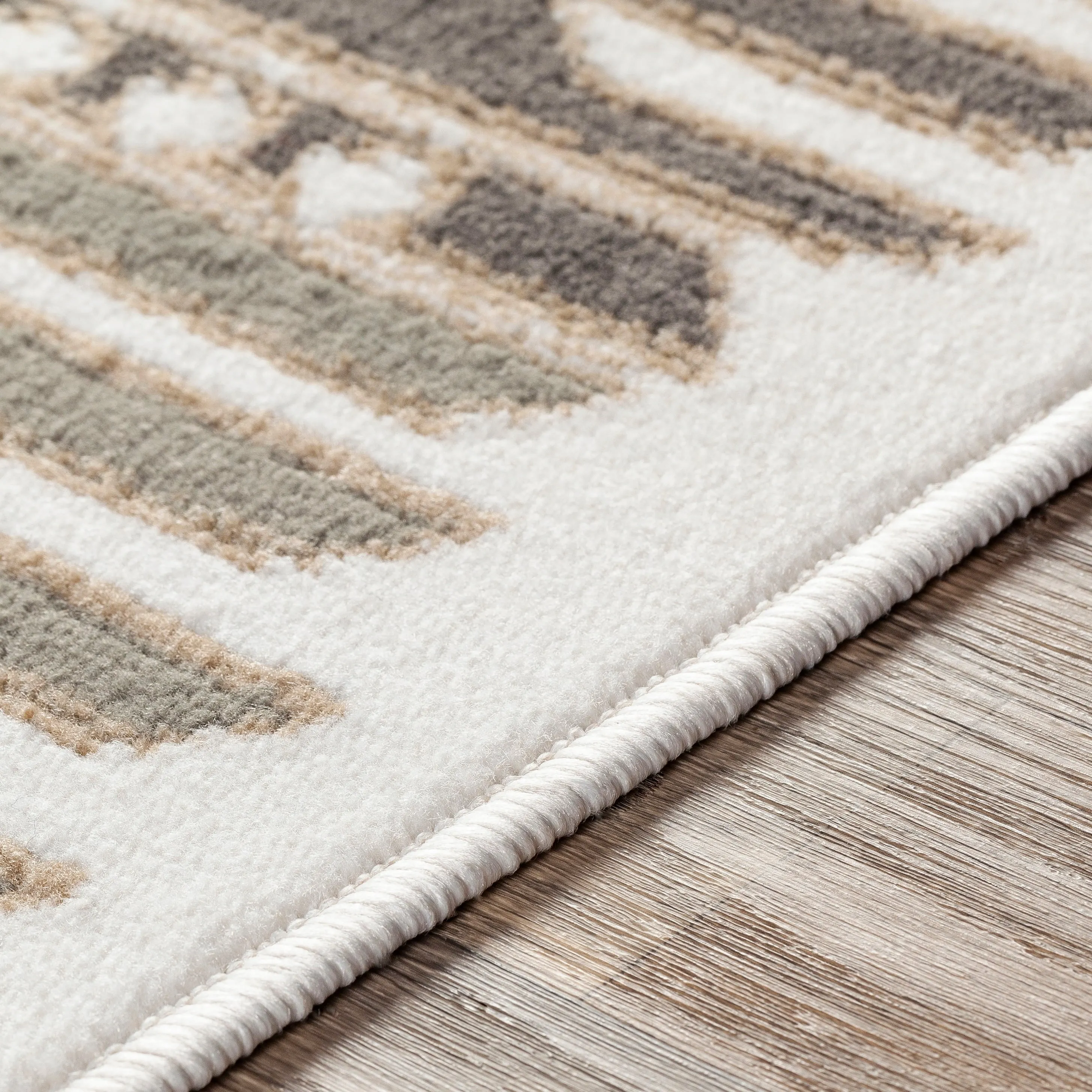 Livabliss Susan Southwestern Area Rug