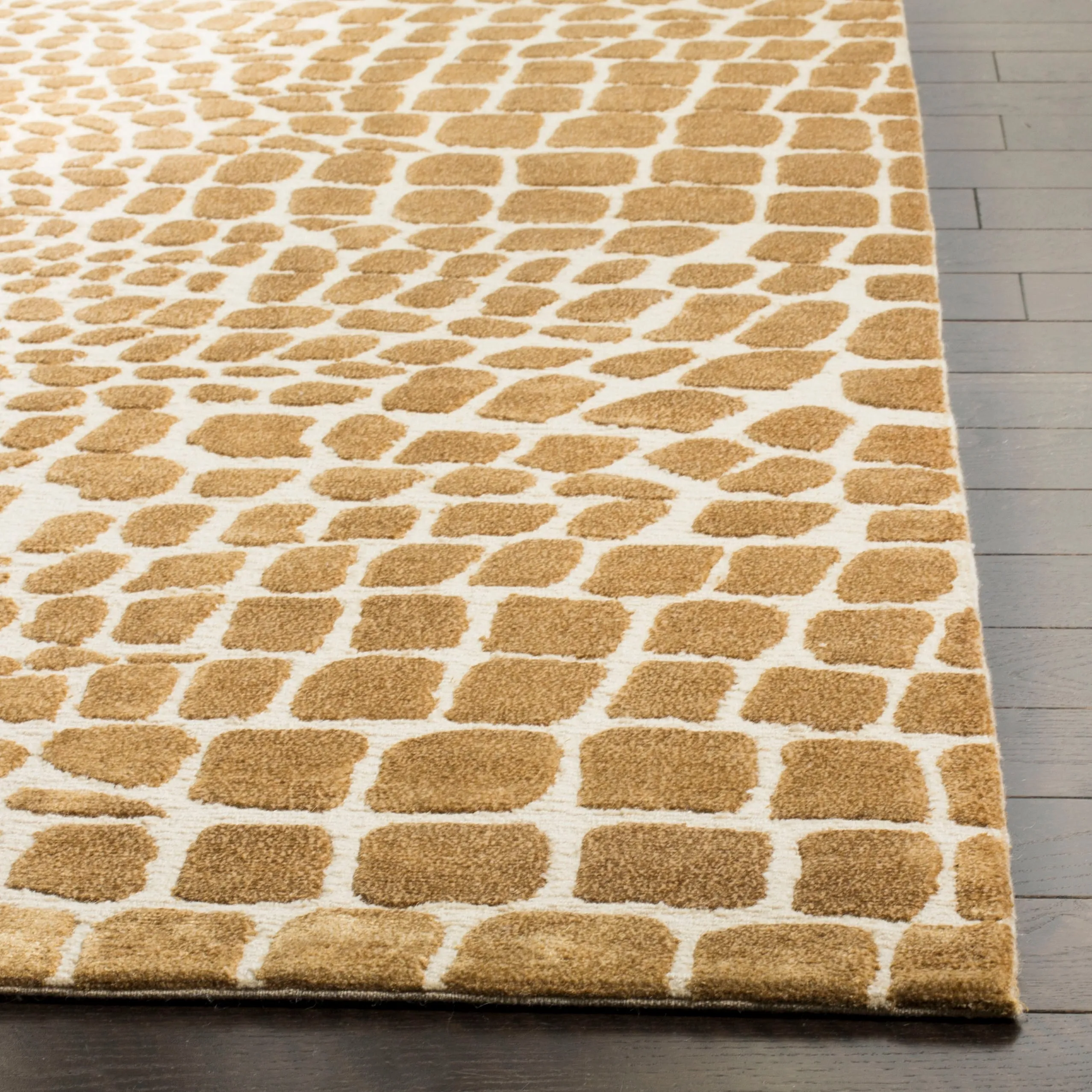 Martha Stewart by SAFAVIEH Amazonia Silk Blend Rug
