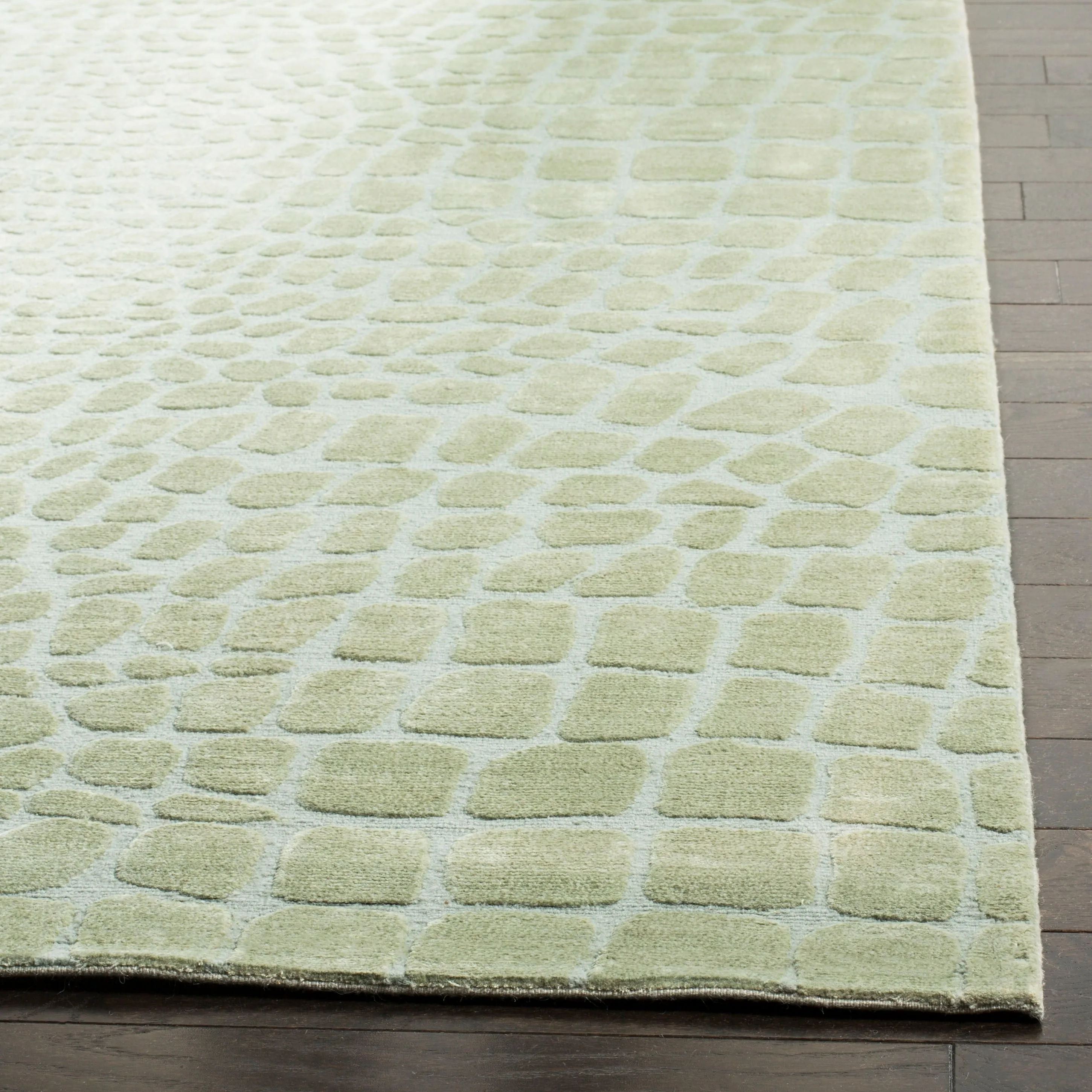 Martha Stewart by SAFAVIEH Amazonia Silk Blend Rug