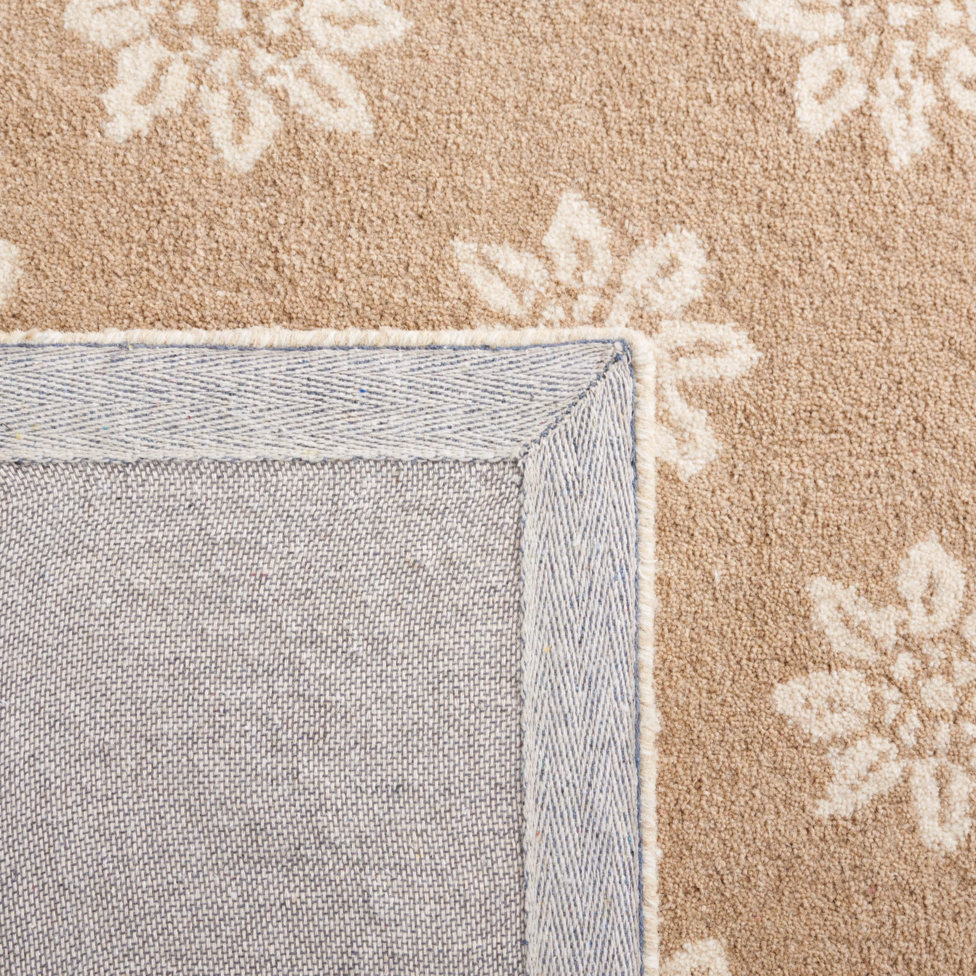 Martha Stewart by SAFAVIEH Gracious Garden Wool Rug