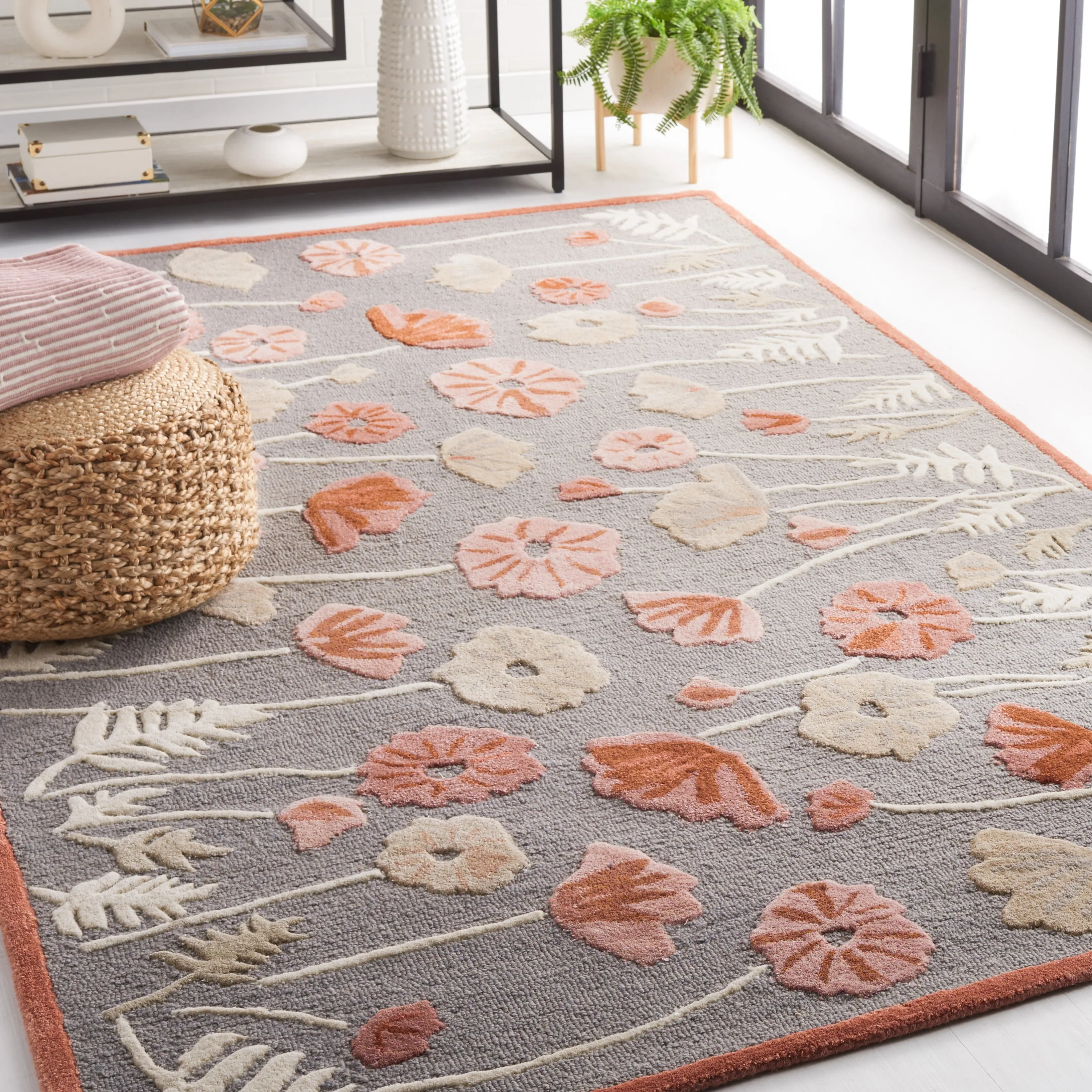 Martha Stewart by SAFAVIEH Poppy Glossary Wool/ Viscose Rug