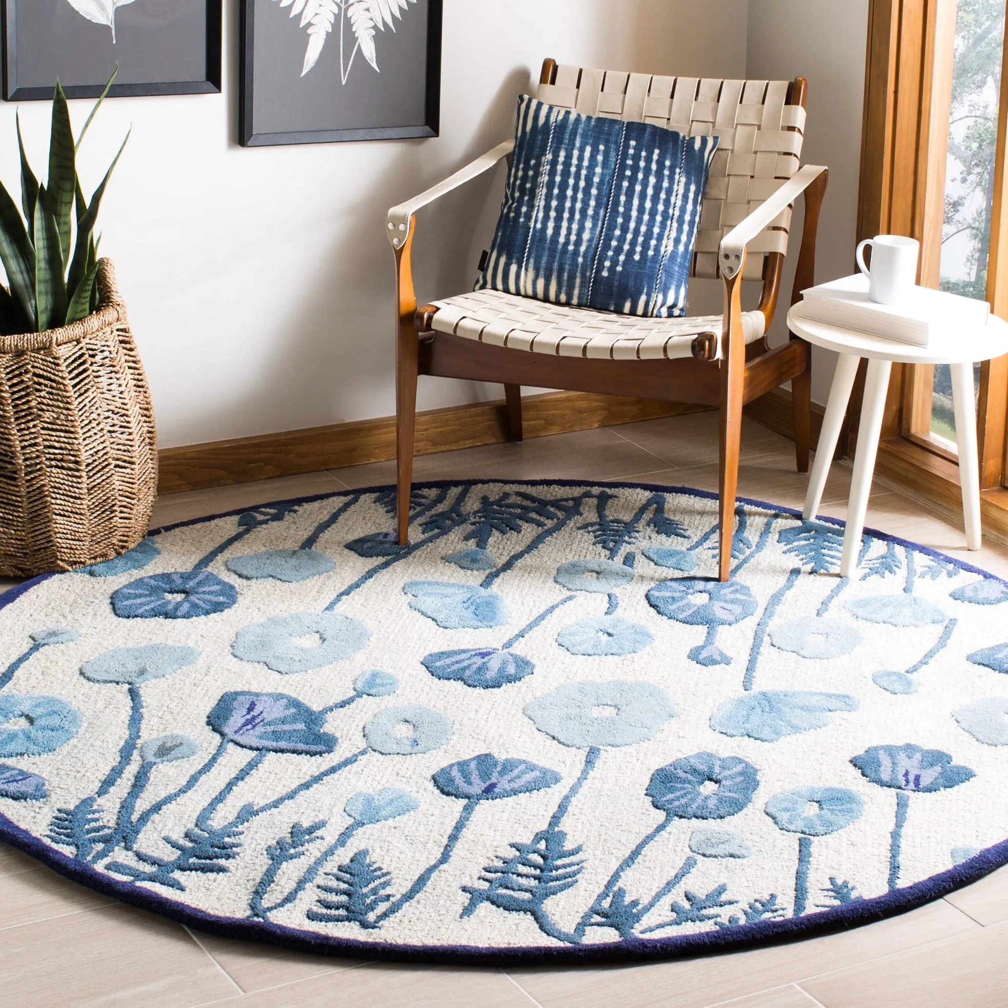 Martha Stewart by SAFAVIEH Poppy Glossary Wool/ Viscose Rug
