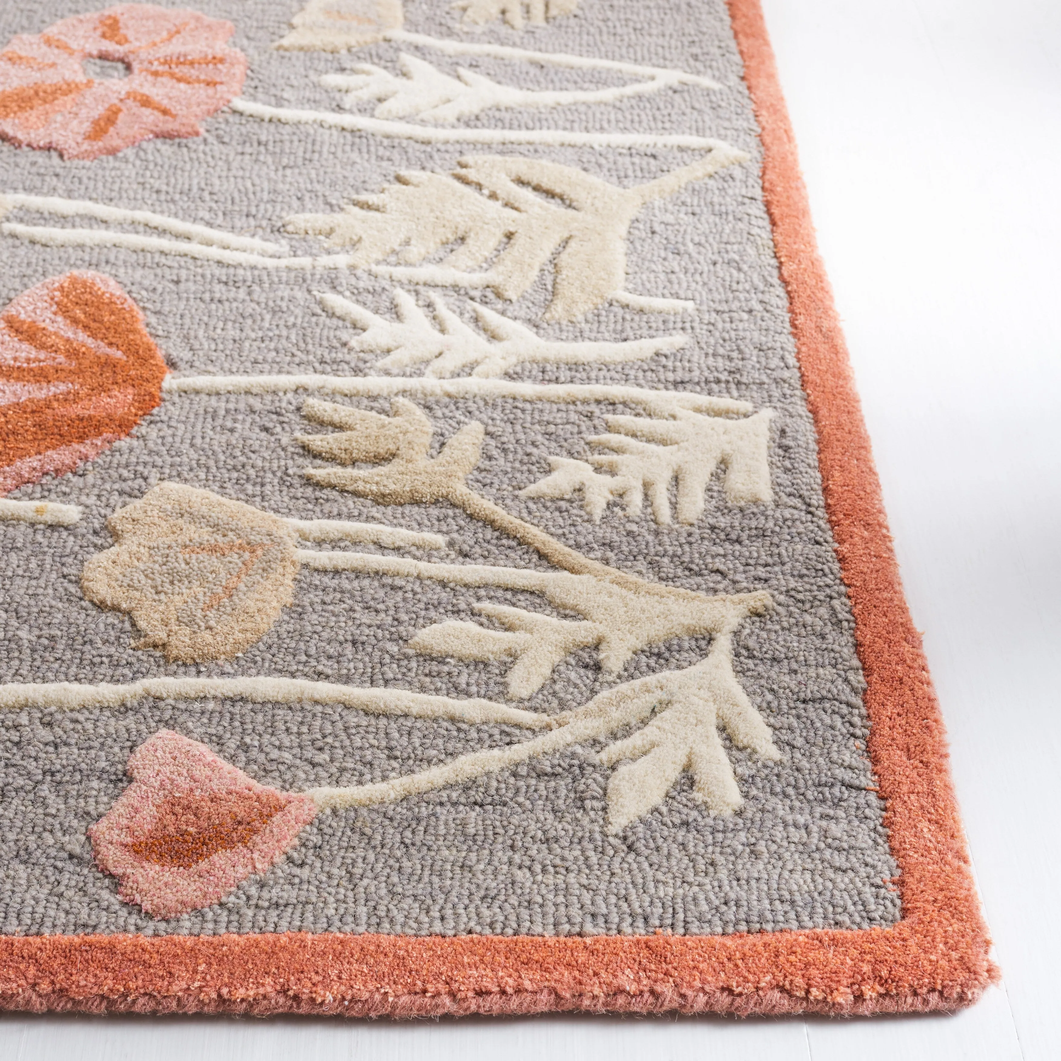 Martha Stewart by SAFAVIEH Poppy Glossary Wool/ Viscose Rug