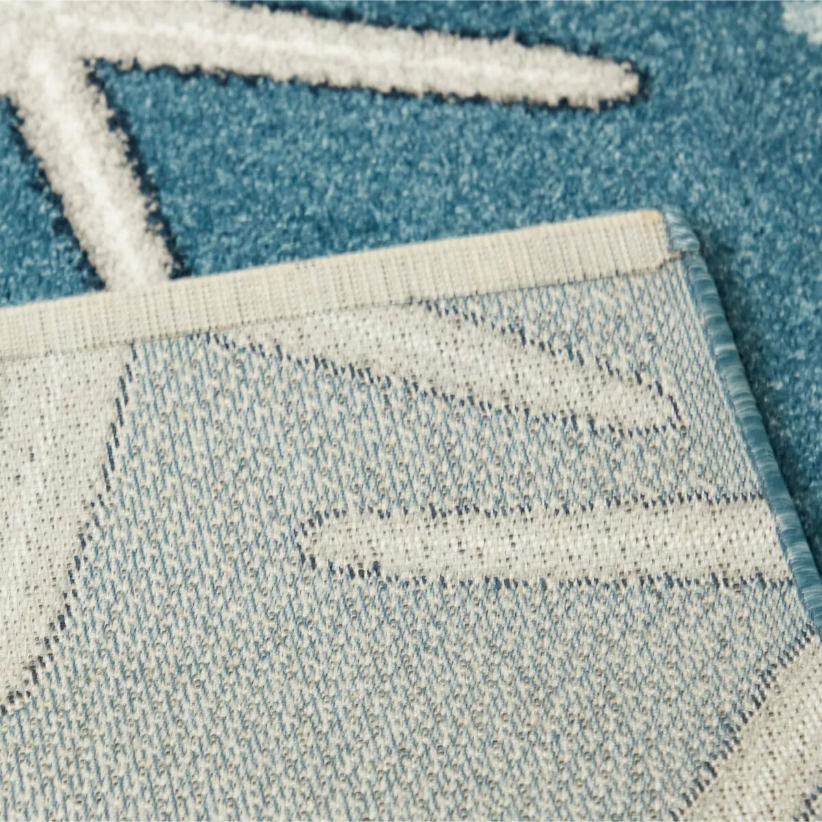 Massau Coastal Starfish Area Rug