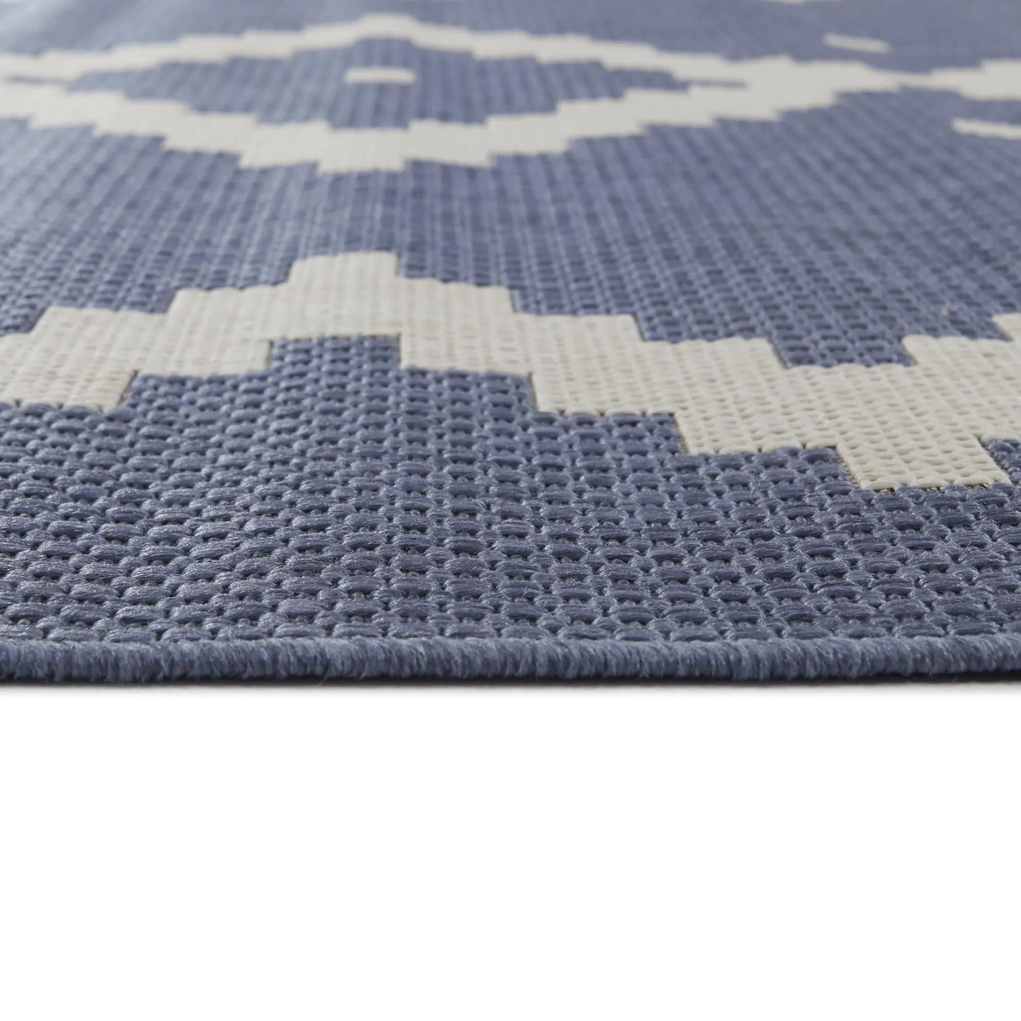 Maya Southwestern Stripe Indoor/Outdoor Area Rug