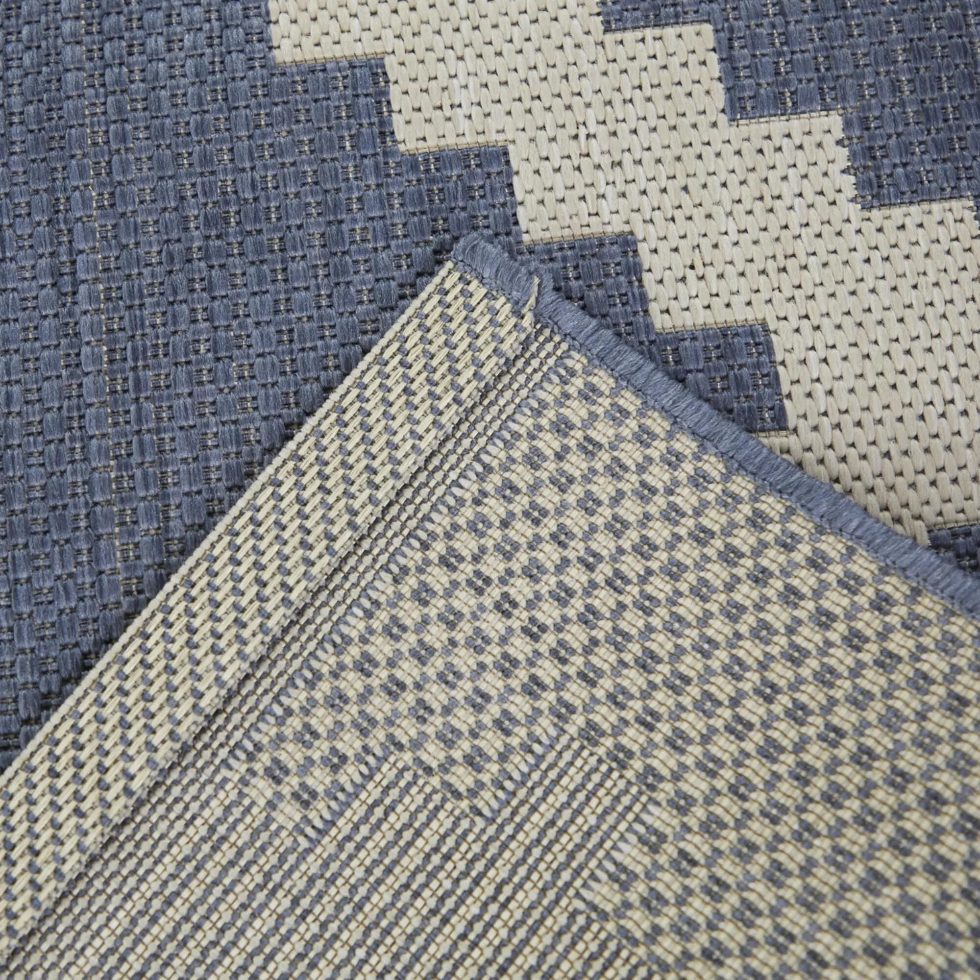 Maya Southwestern Stripe Indoor/Outdoor Area Rug