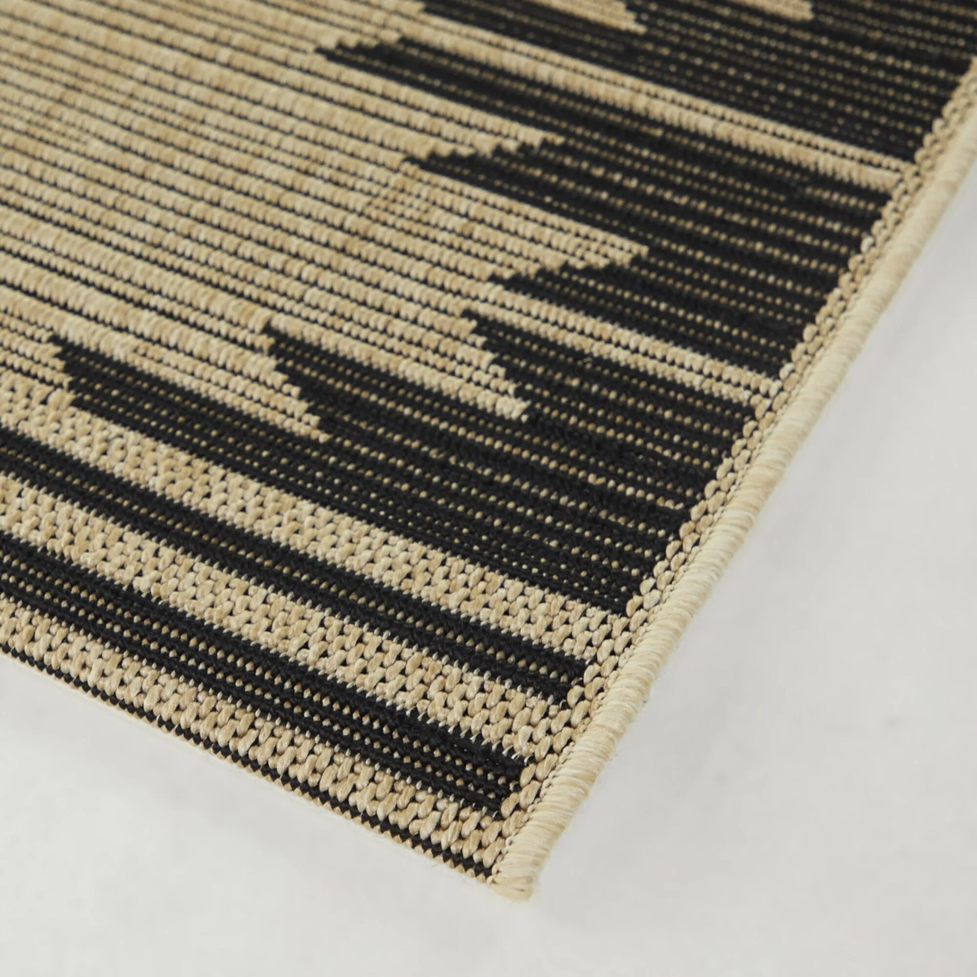 Merieme Art Deco Border Modern Indoor/ Outdoor Area Rug