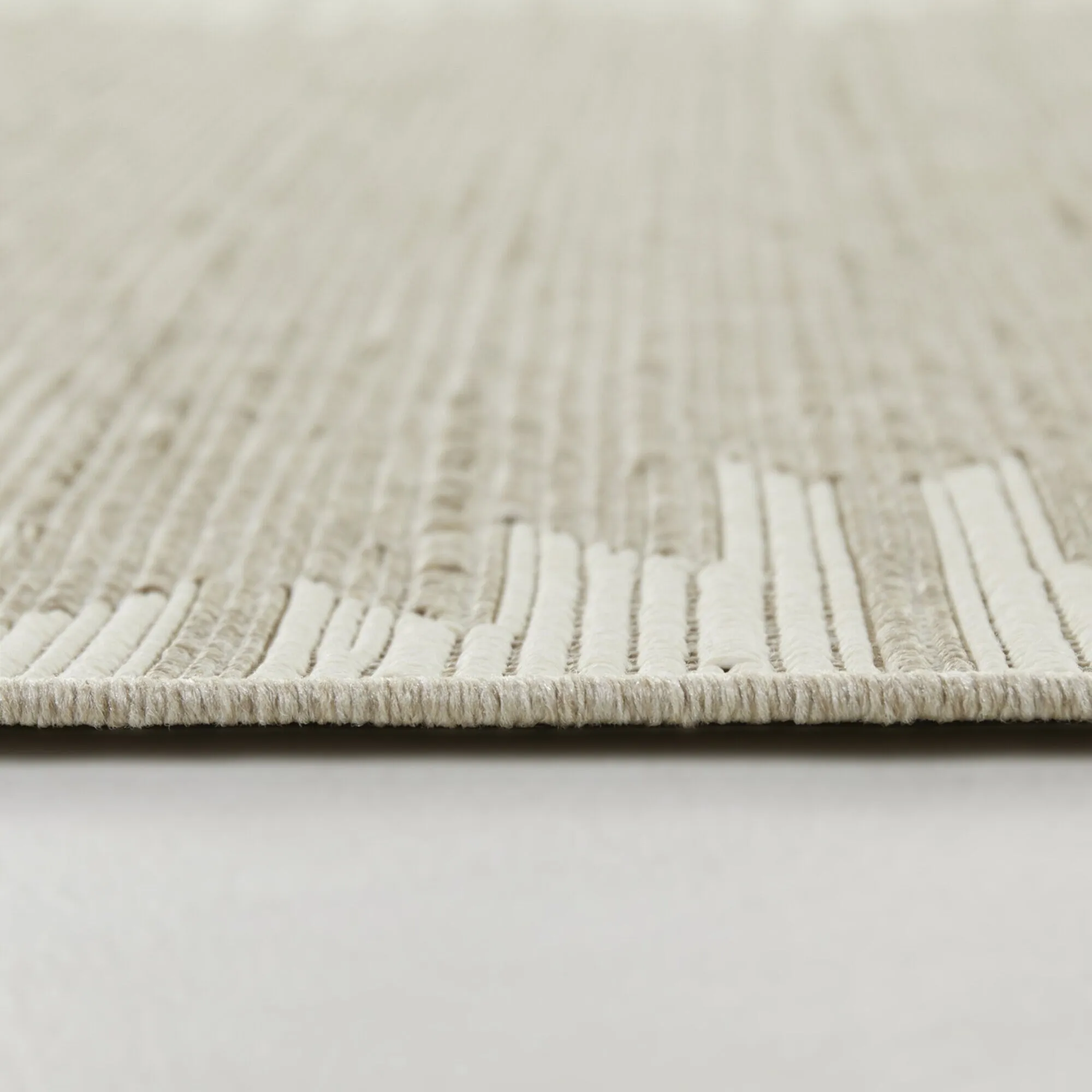 Merieme Art Deco Border Modern Indoor/ Outdoor Area Rug