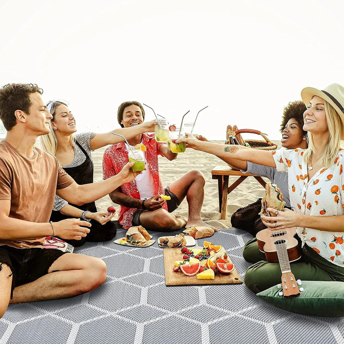 Miami Lightweight Reversible Recycled Plastic Outdoor Floor Mat/Rug