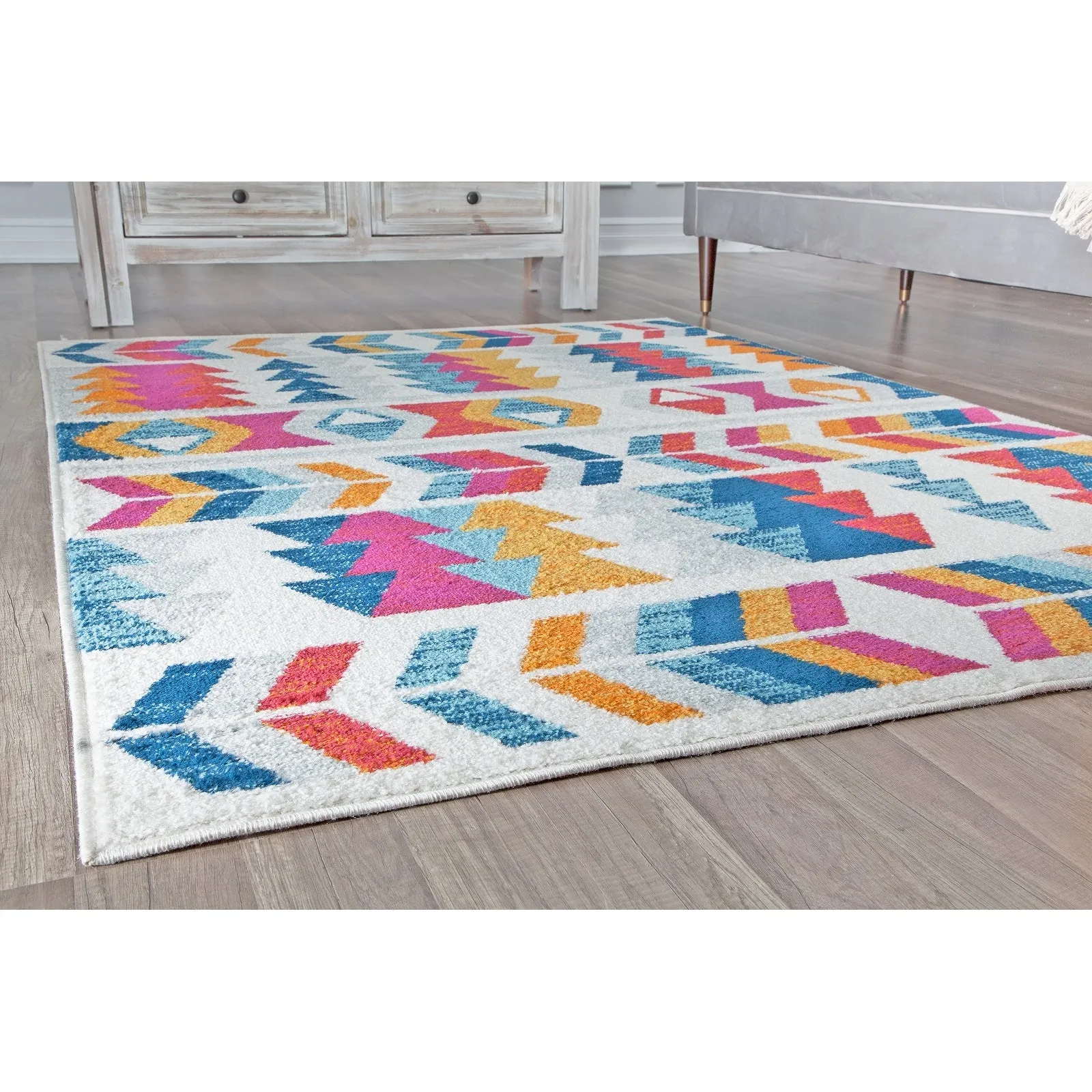 Mika Modern & Contemporary Geometric Area Rug by Rugs America
