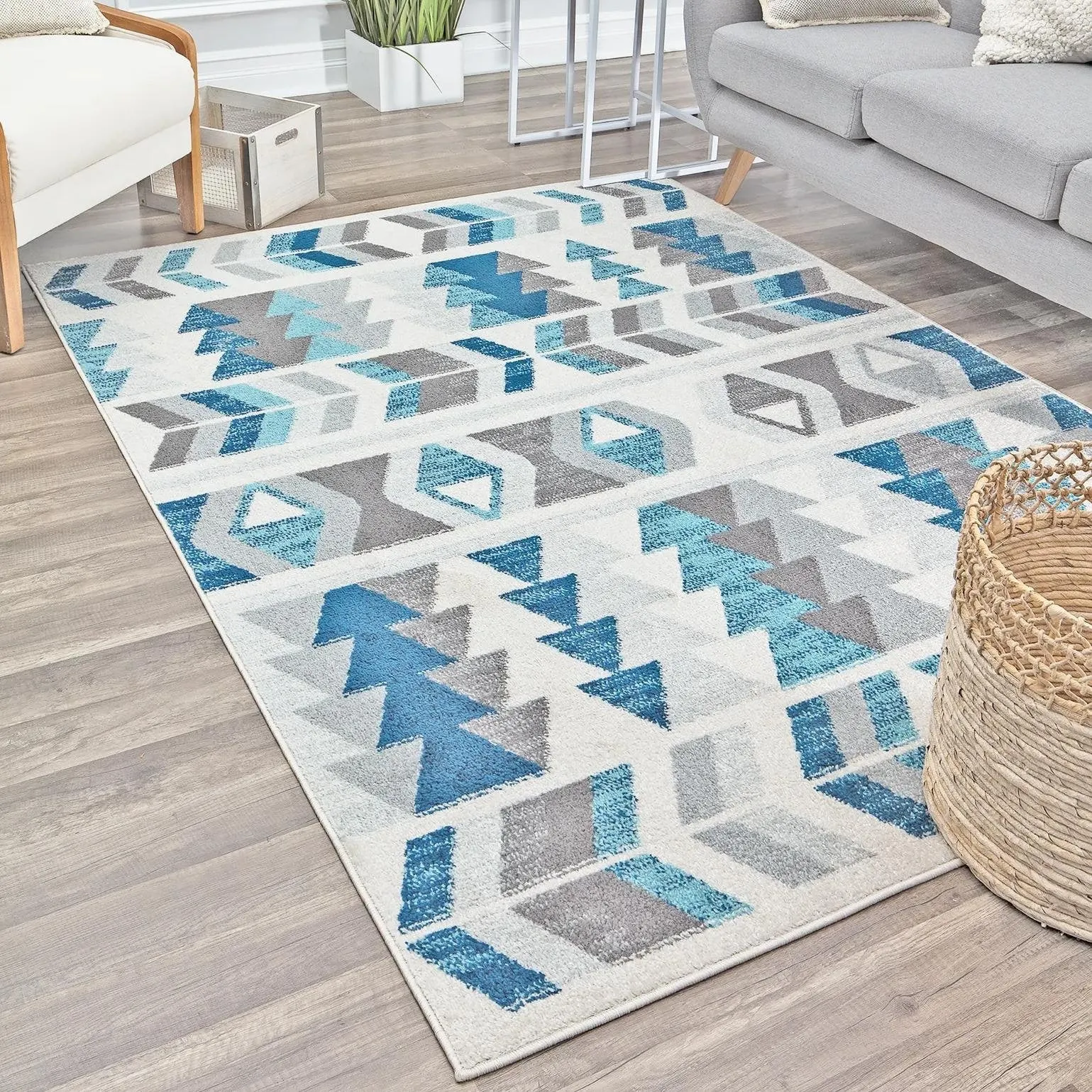 Mika Modern & Contemporary Geometric Area Rug by Rugs America