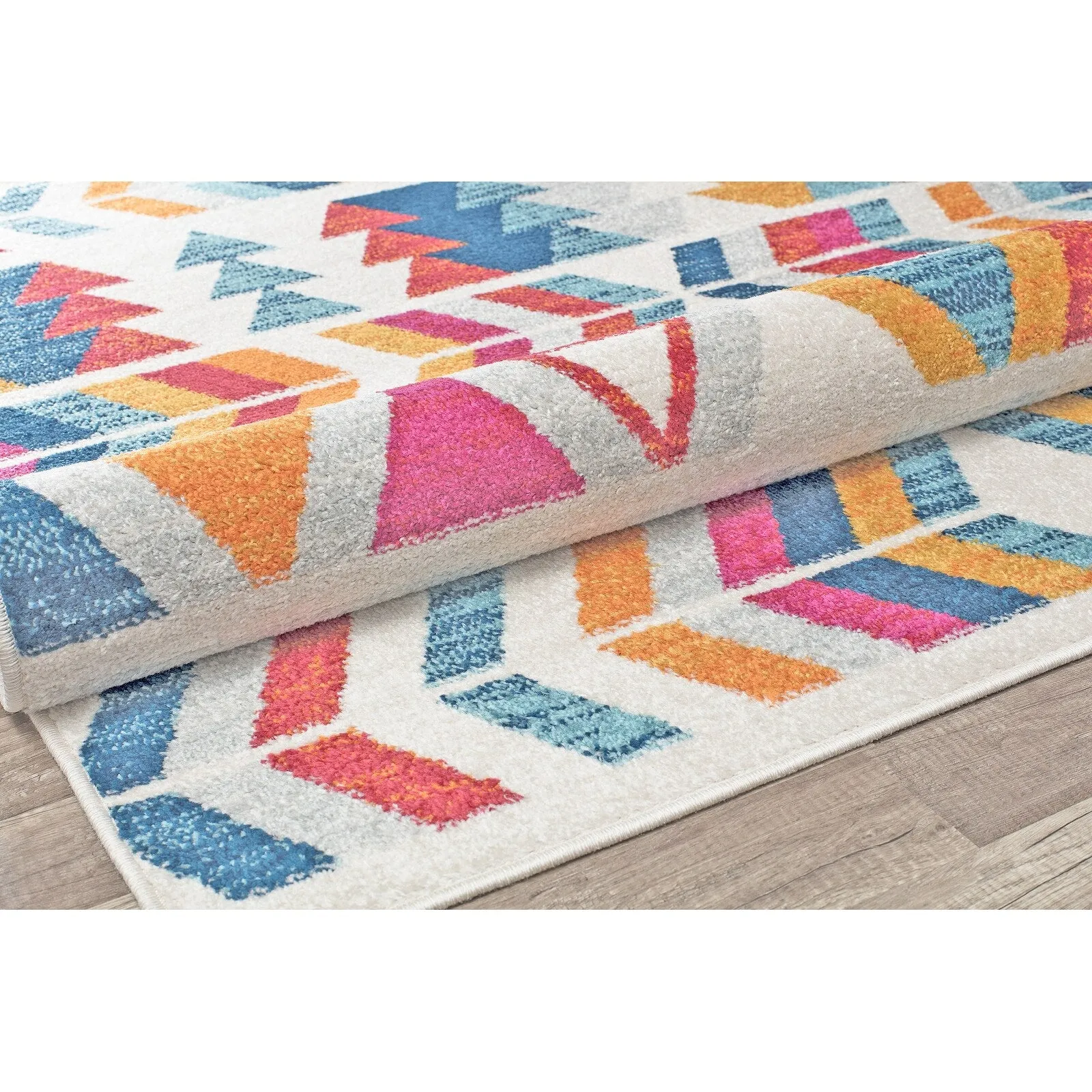 Mika Modern & Contemporary Geometric Area Rug by Rugs America