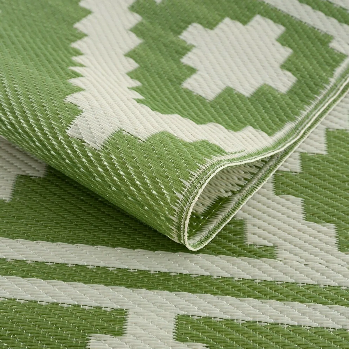 Milan Design 100% Eco-friendly Lightweight Plastic Outdoor Mat/Rug
