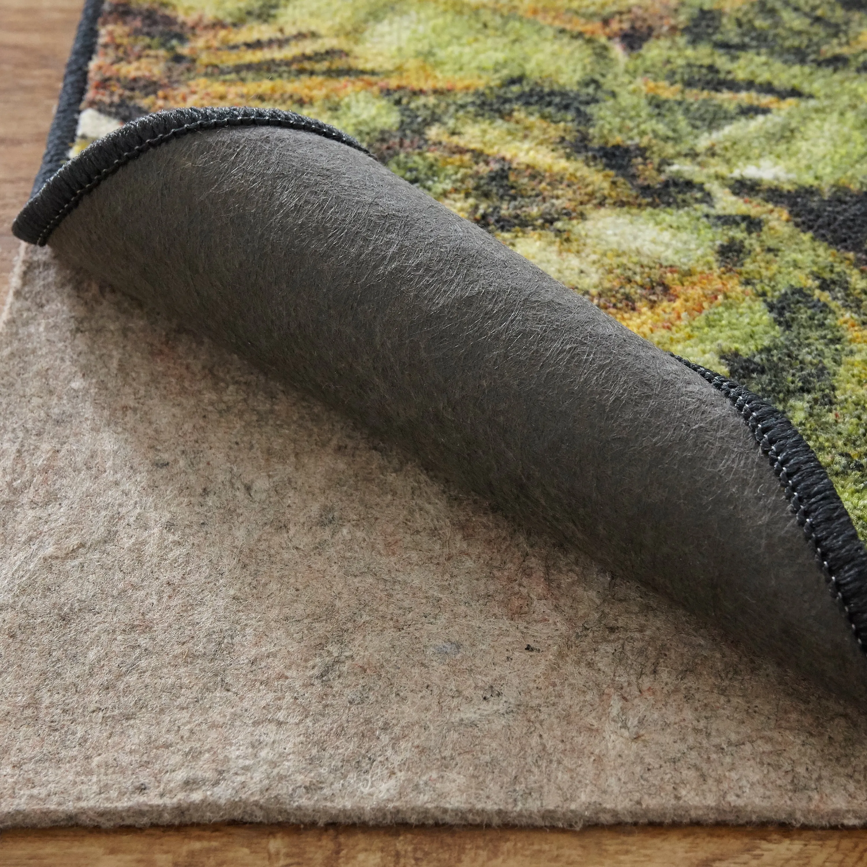 Mohawk Home Tropical Verde Palm Border Area Rug