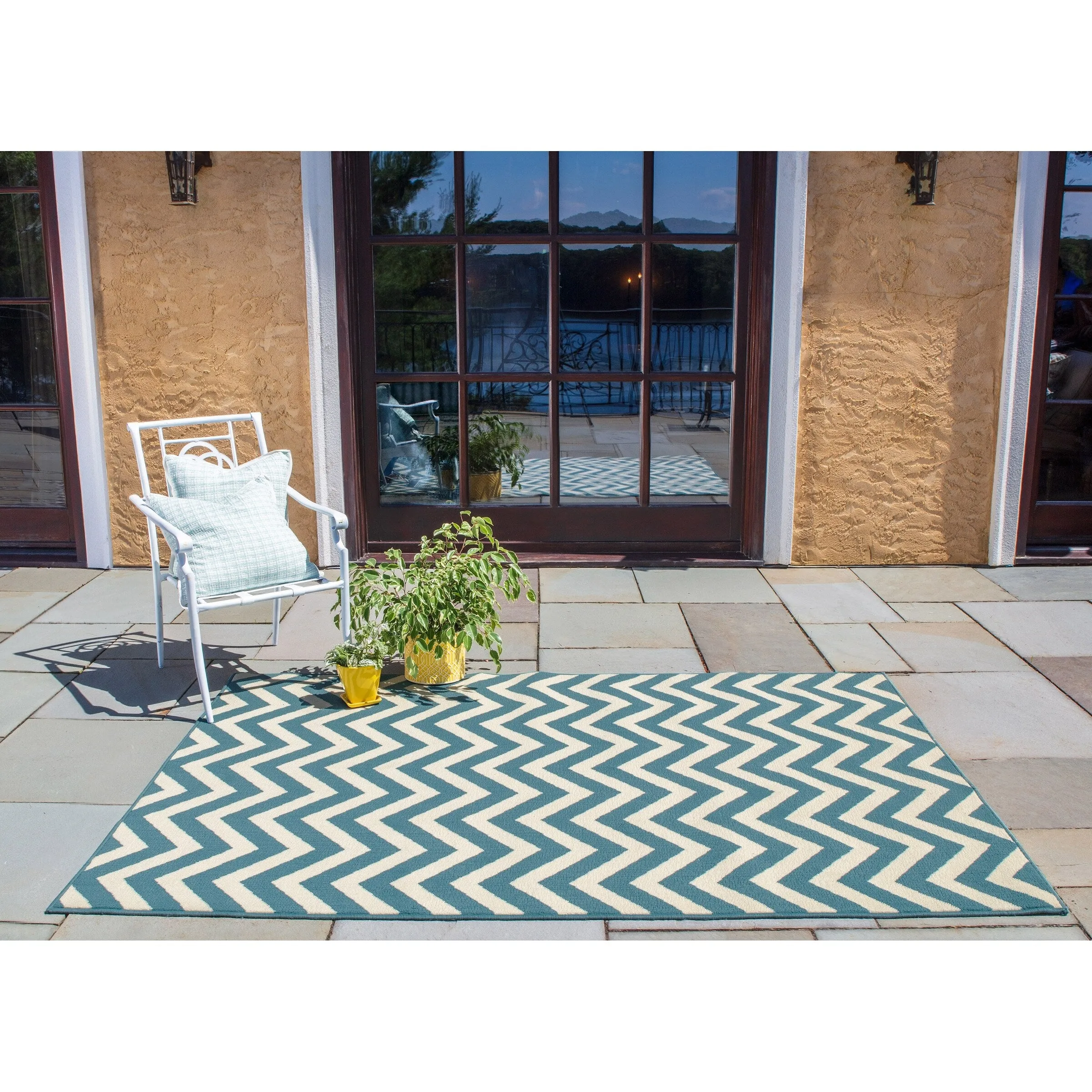 Momeni Baja Chevron Indoor Outdoor Rug