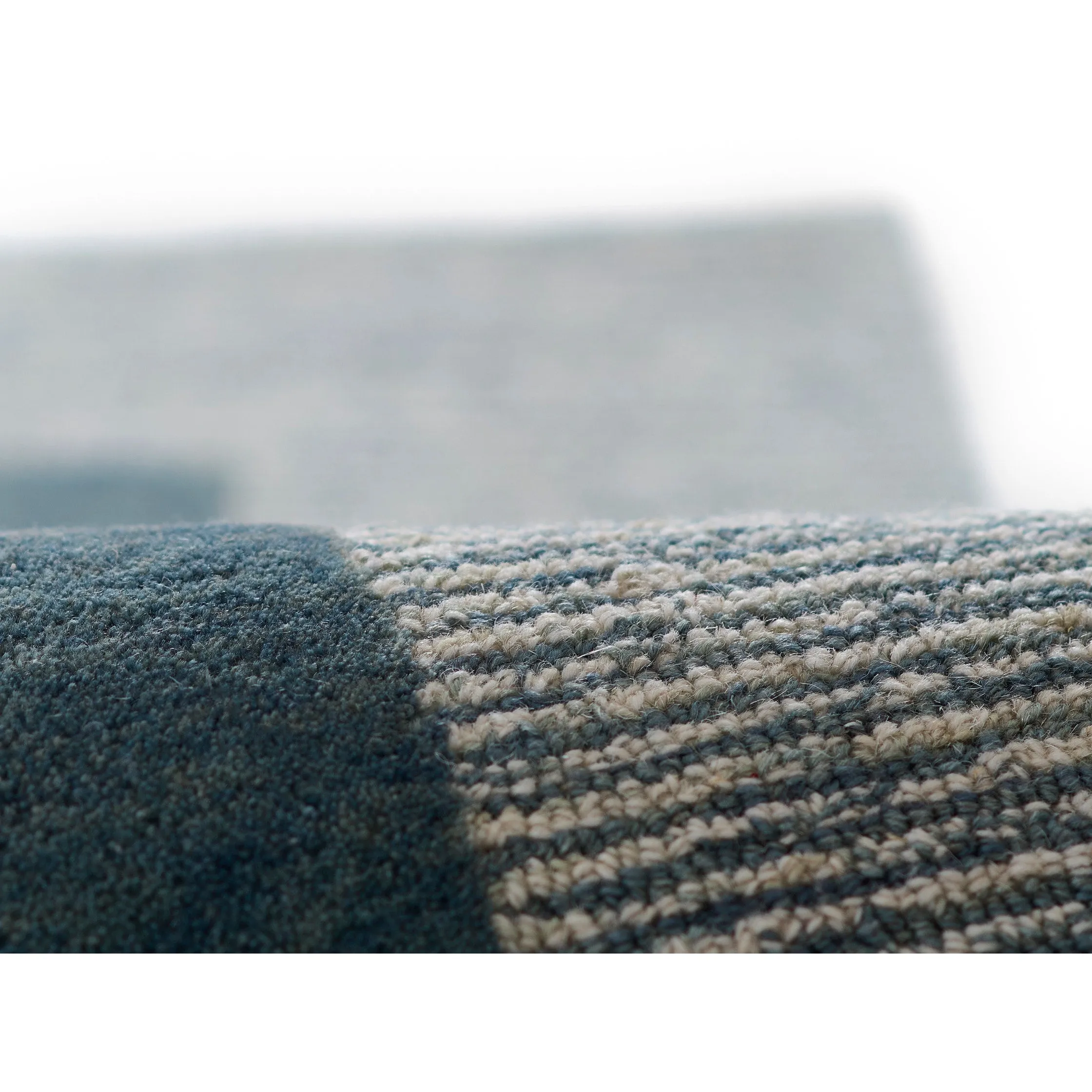 Momeni Everett Border Design Hand Tufted Wool Area Rug