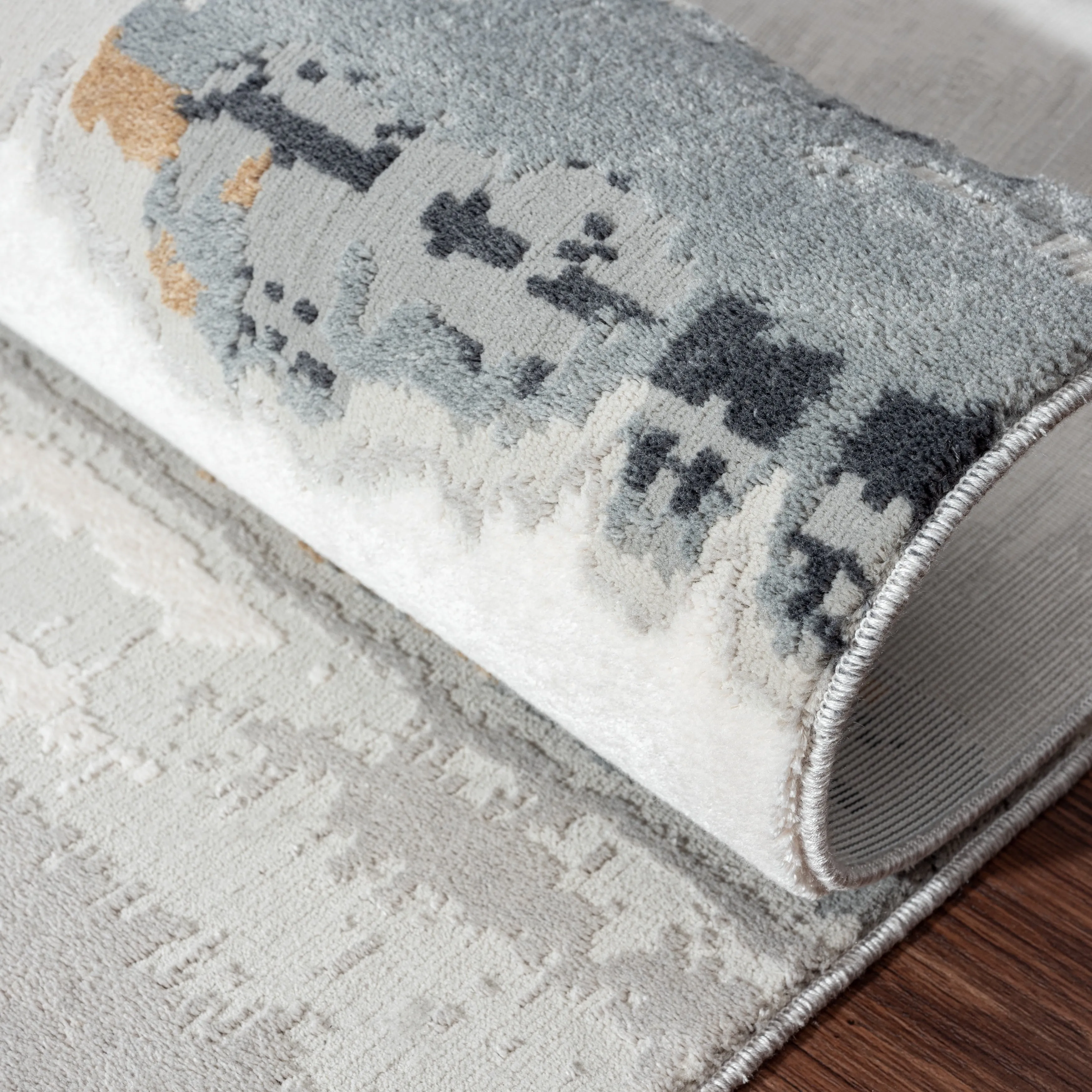N Natori Bliss Abstract Floral Silver/Gold Modern Area Rug