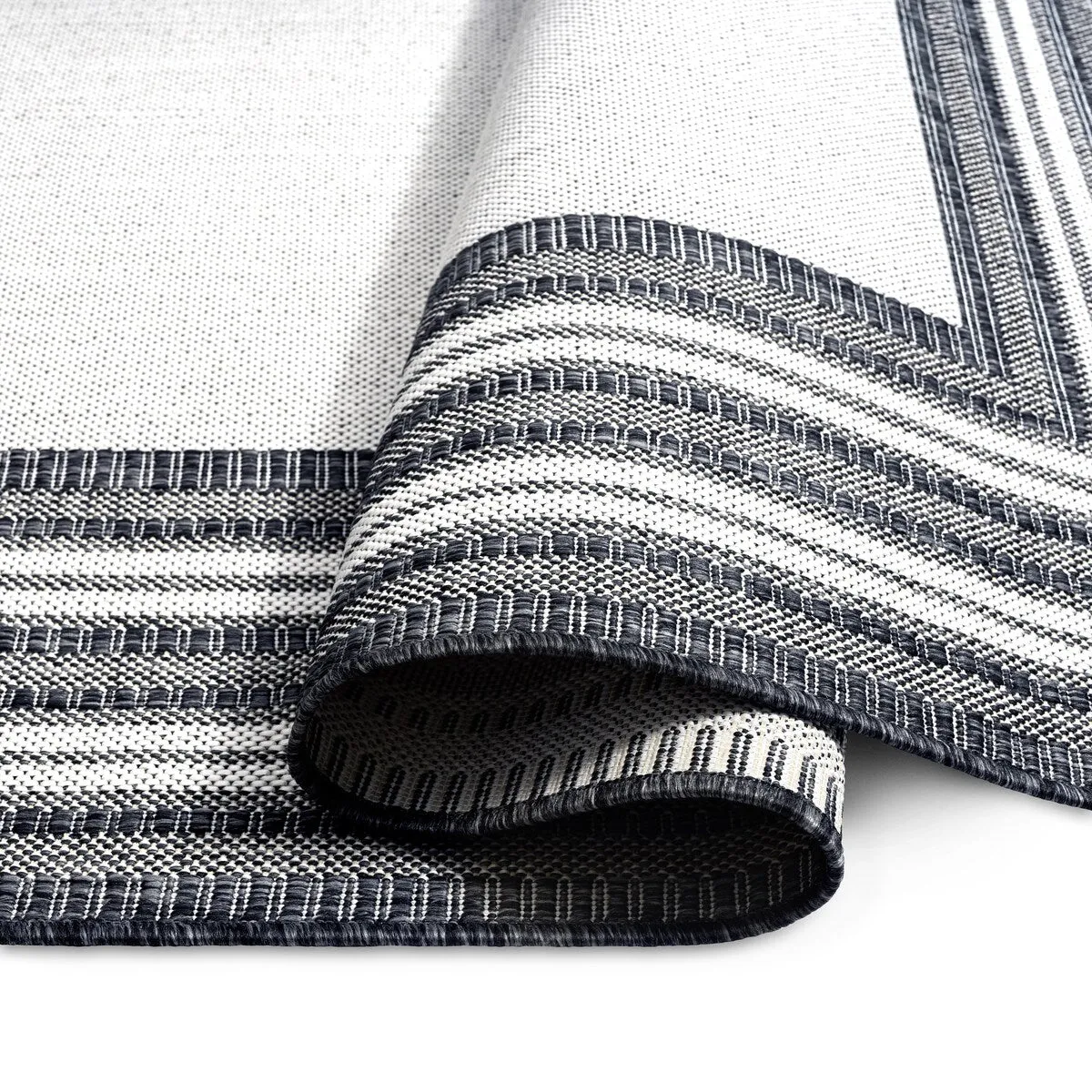 Nicole Miller New York Patio Country Layla Border Indoor/ Outdoor Rug