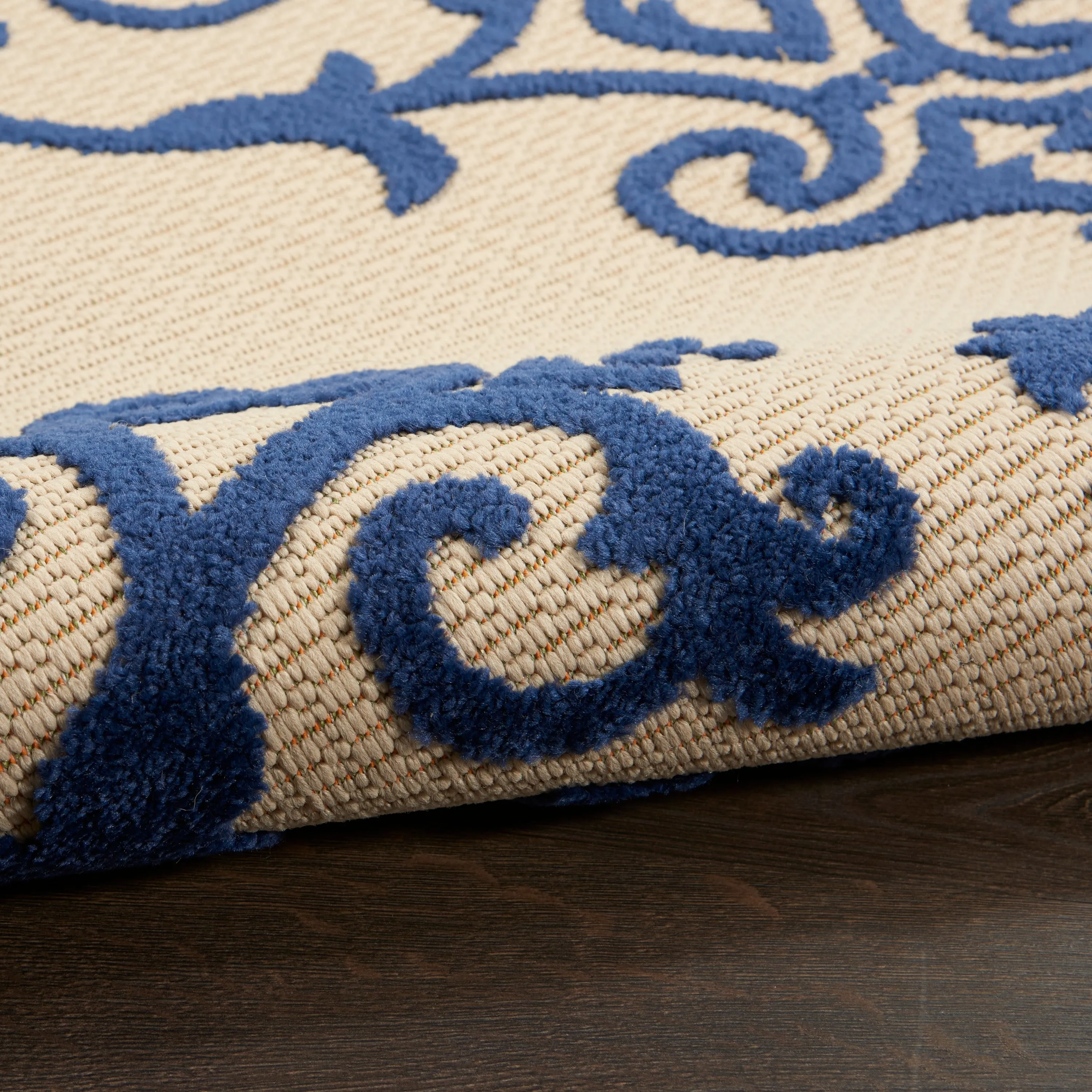 Nourison Aloha Modern Medallion Scroll Indoor / Outdoor Area Rug