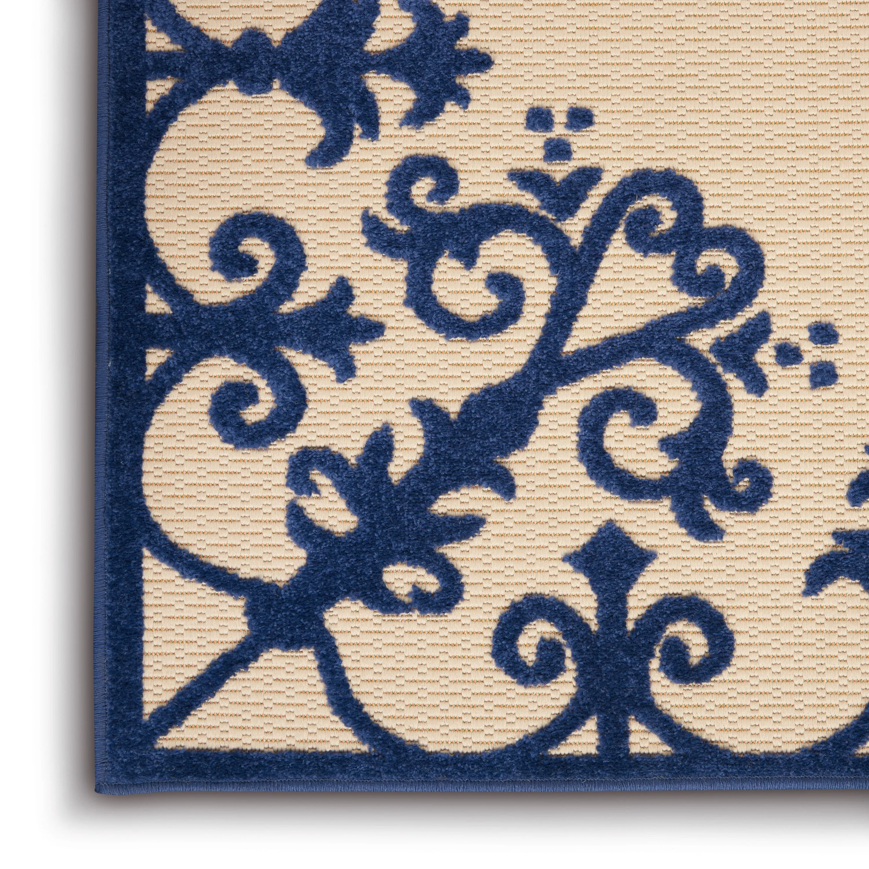 Nourison Aloha Modern Medallion Scroll Indoor / Outdoor Area Rug