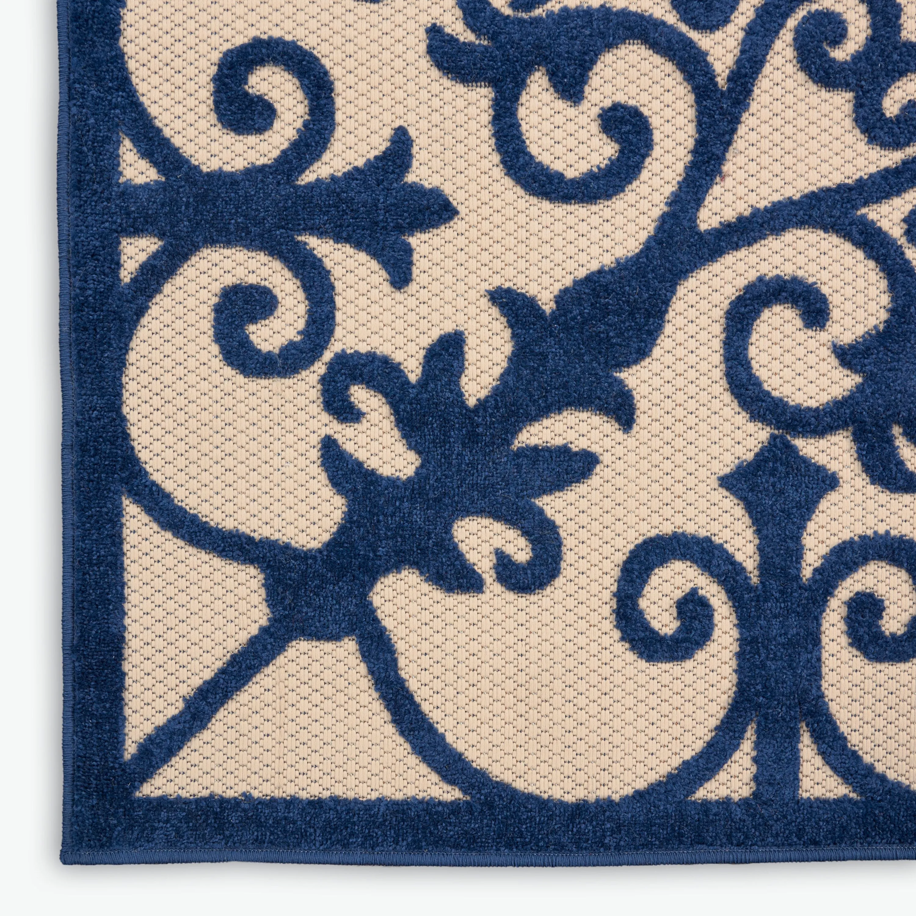 Nourison Aloha Modern Medallion Scroll Indoor / Outdoor Area Rug