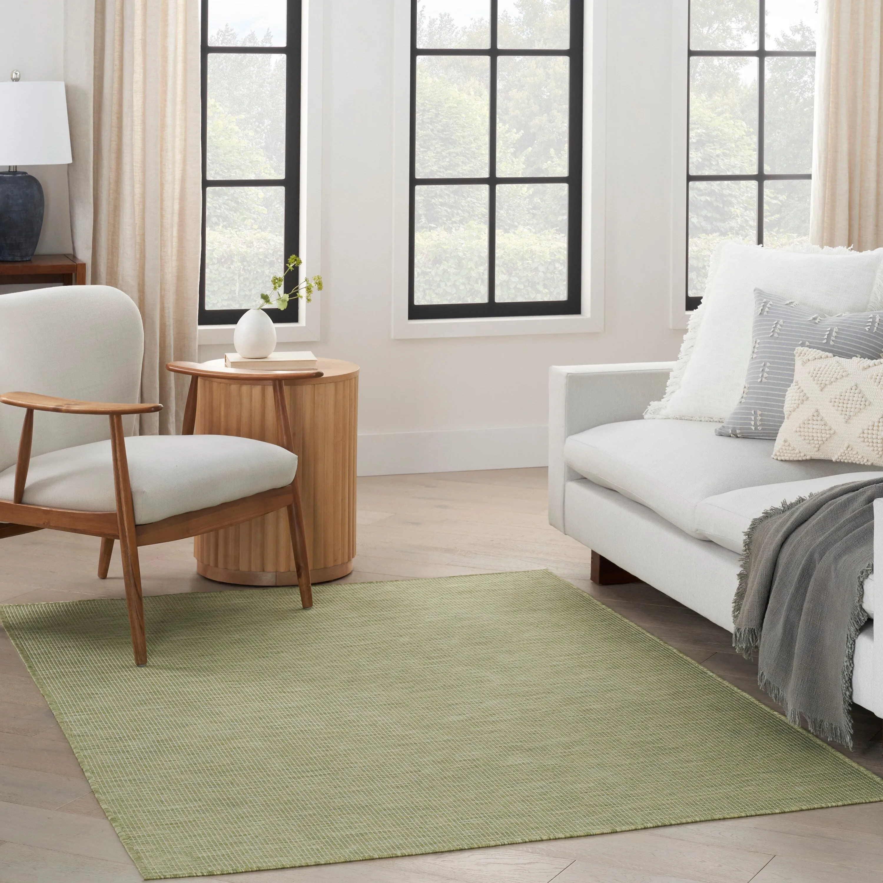 Nourison Selerno Indoor/Outdoor Solid Area Rug