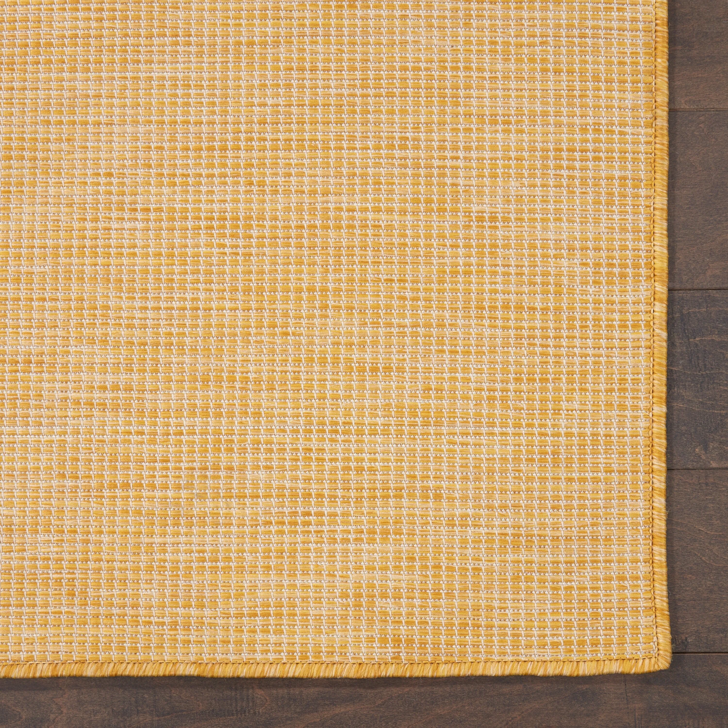 Nourison Selerno Indoor/Outdoor Solid Area Rug