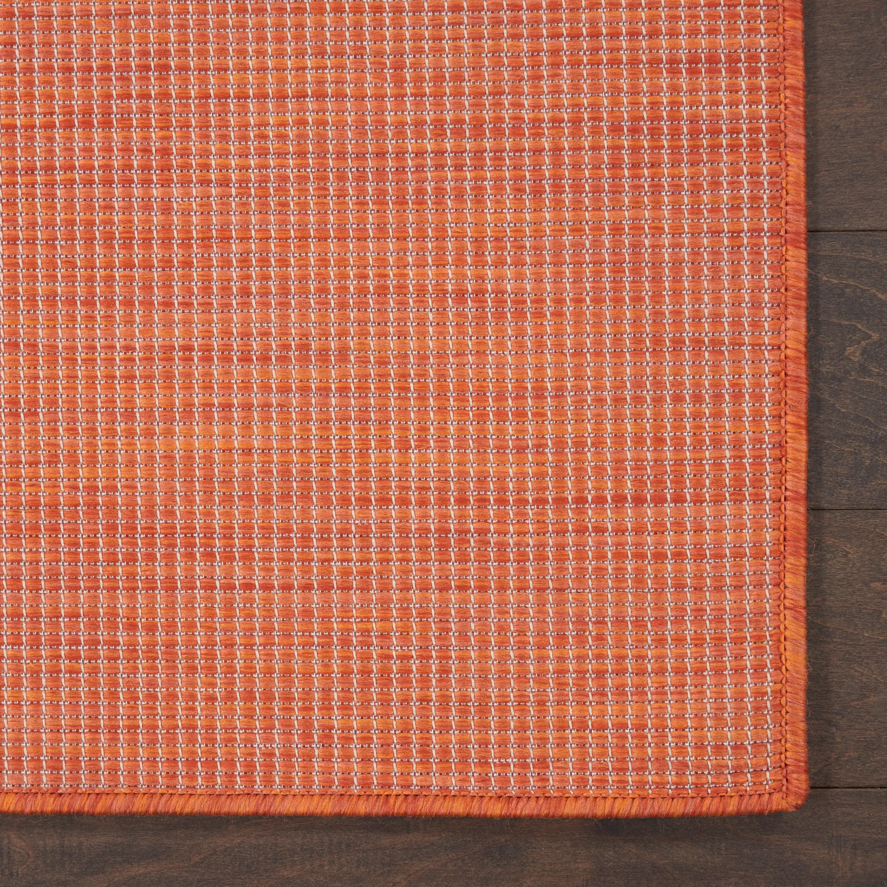 Nourison Selerno Indoor/Outdoor Solid Area Rug