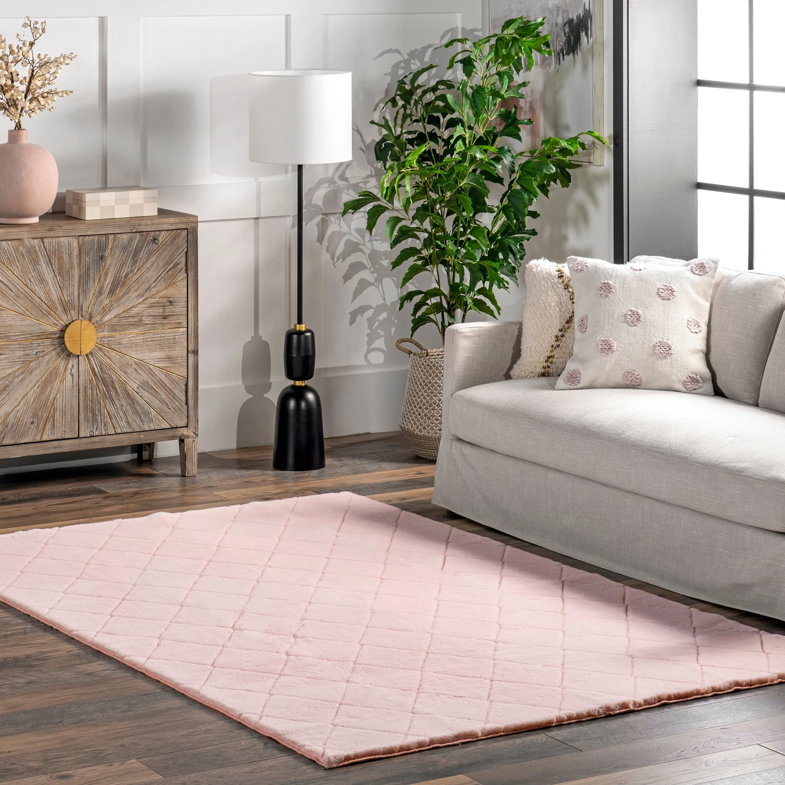 Nuloom Amy SuperiorWash Casual Faux Rabbit Machine Washable Area Rug