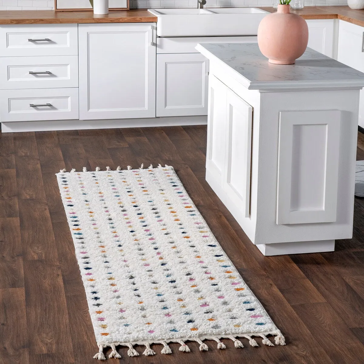 Nuloom Aurelia Dotted High-Low Kids Area Rug