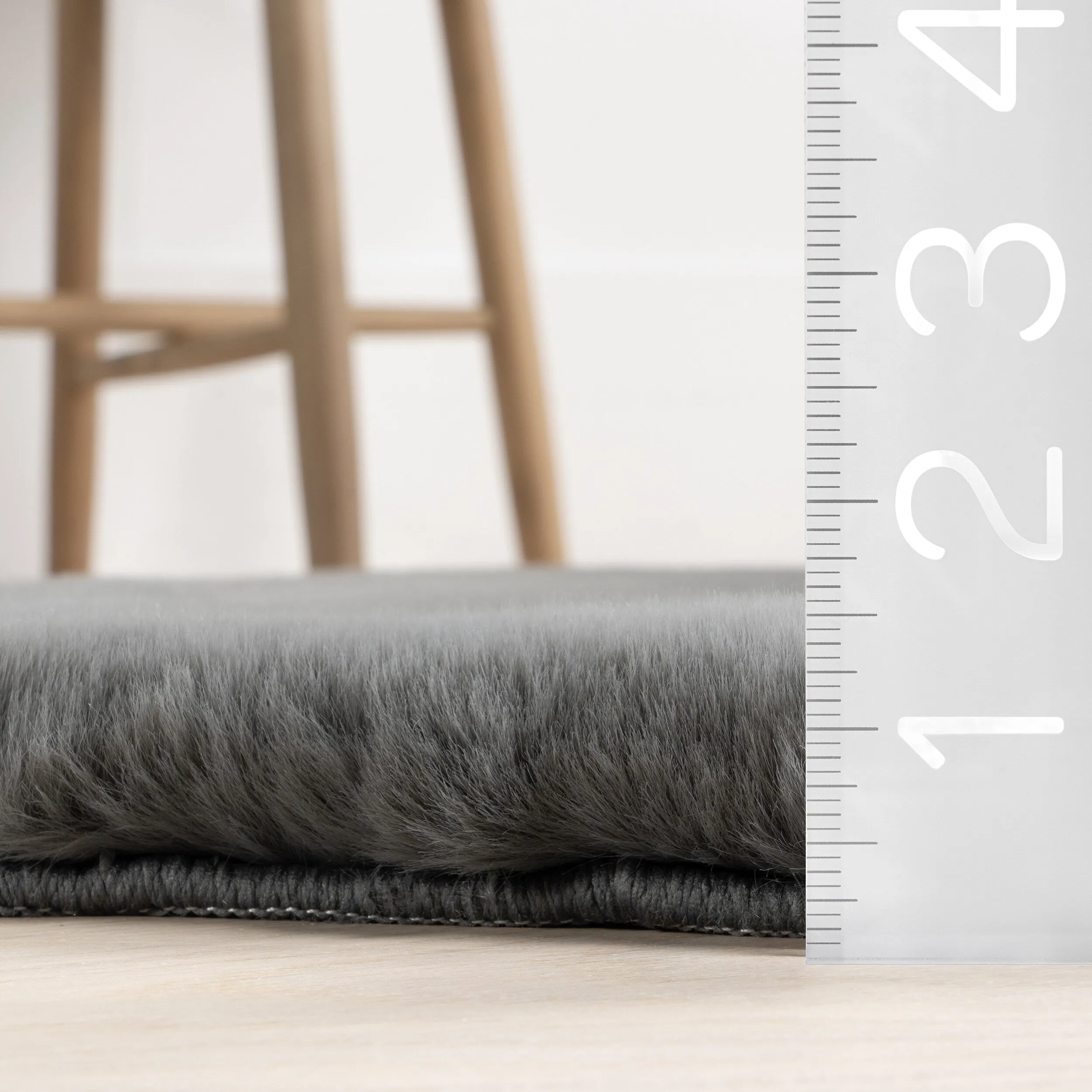 Nuloom Eline SuperiorWash Faux Sheepskin Machine Washable Area Rug