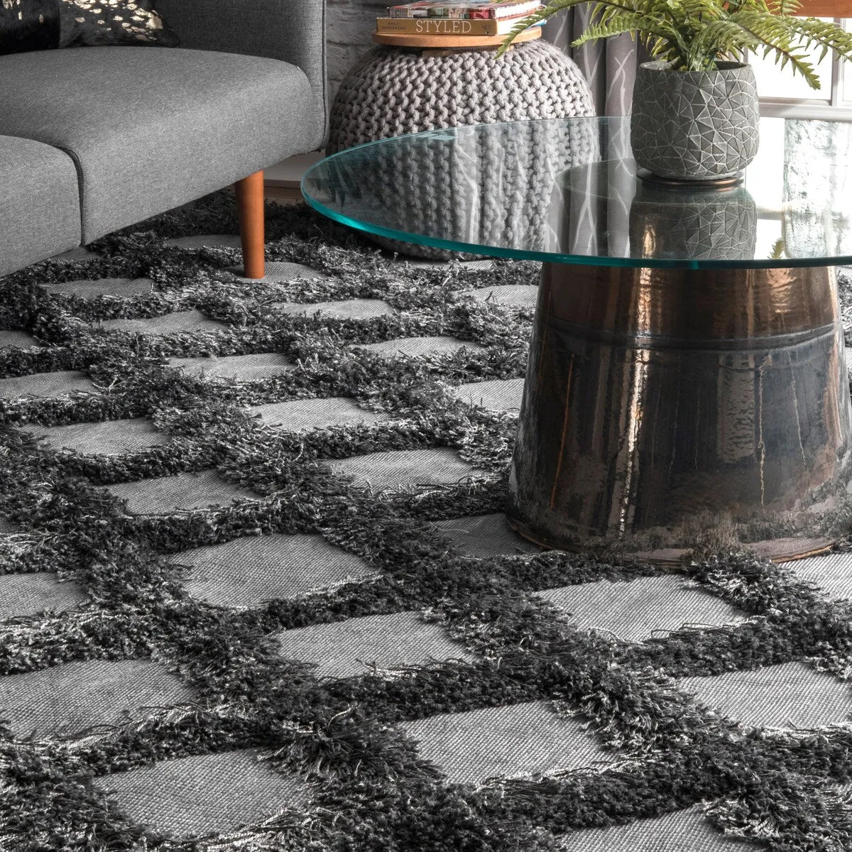 Nuloom Francene Diamond Trellis Shag Area Rug