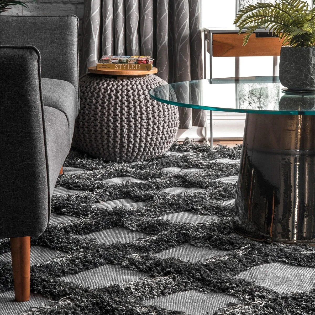 Nuloom Francene Diamond Trellis Shag Area Rug