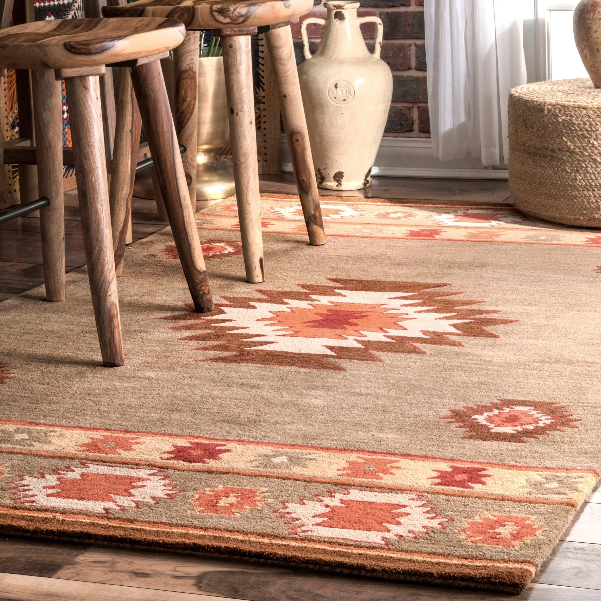 Nuloom Hand Tufted Shyla Area Rug