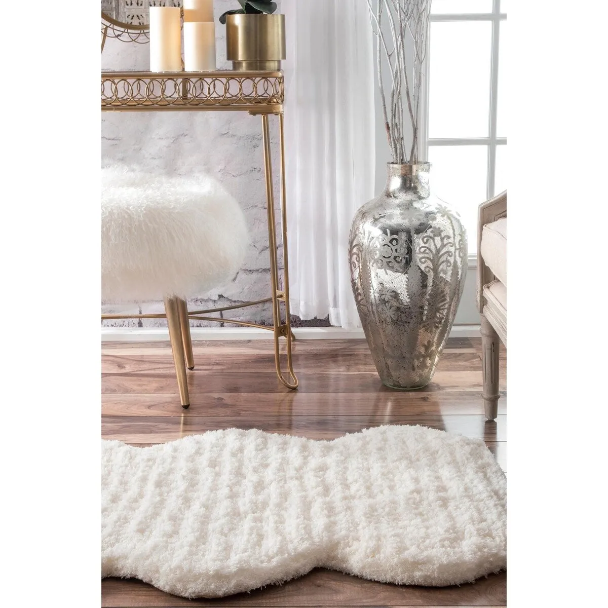 Nuloom Handmade Faux Sheepskin Shag Rug - 2' x 4'5