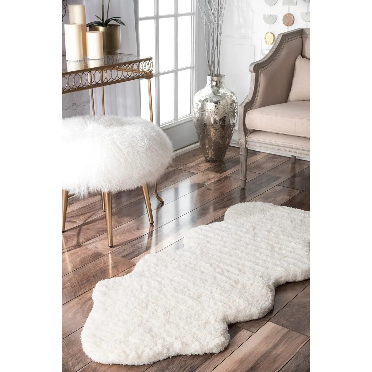 Nuloom Handmade Faux Sheepskin Shag Rug - 2' x 4'5