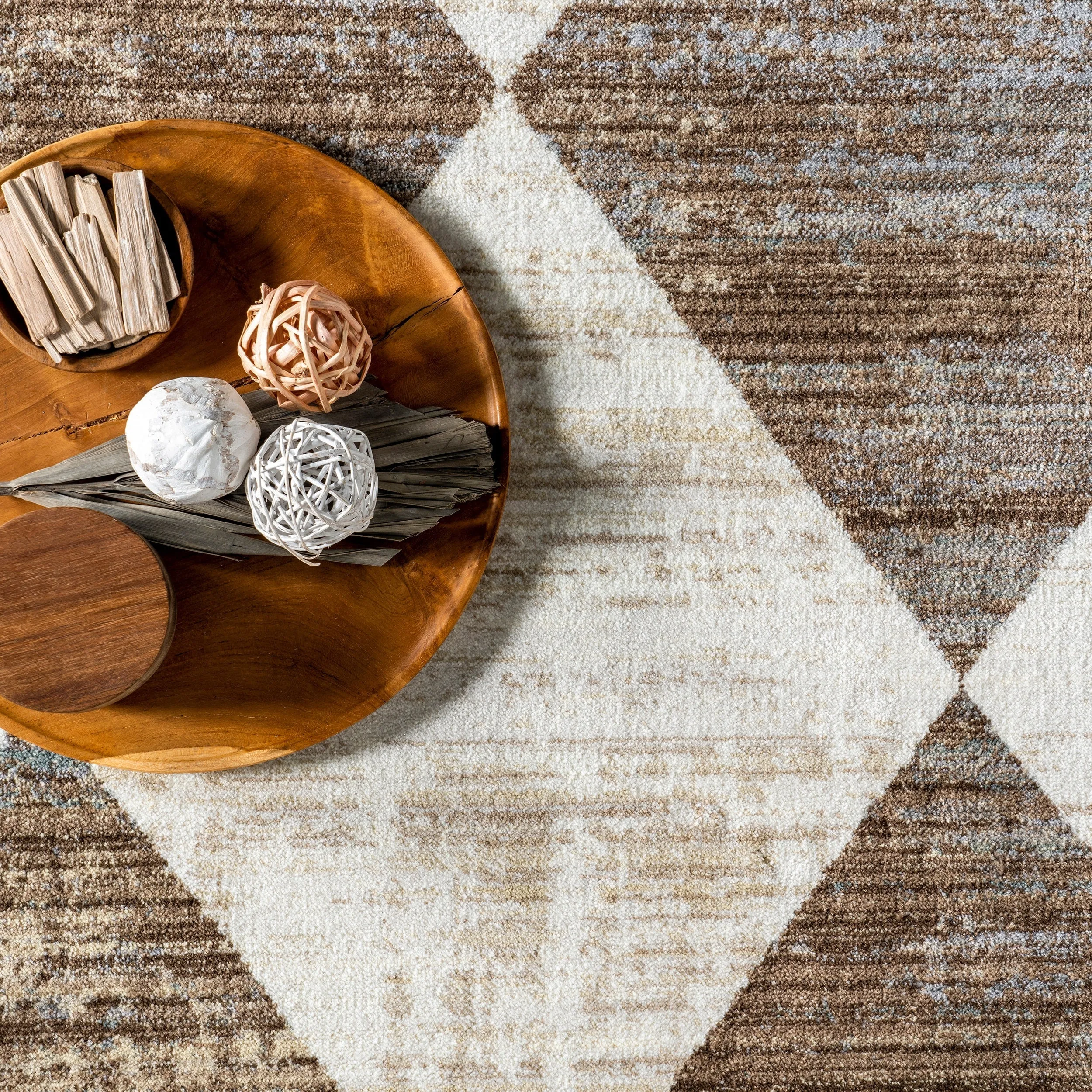 Nuloom Joseline Checkered Fringe Area Rug
