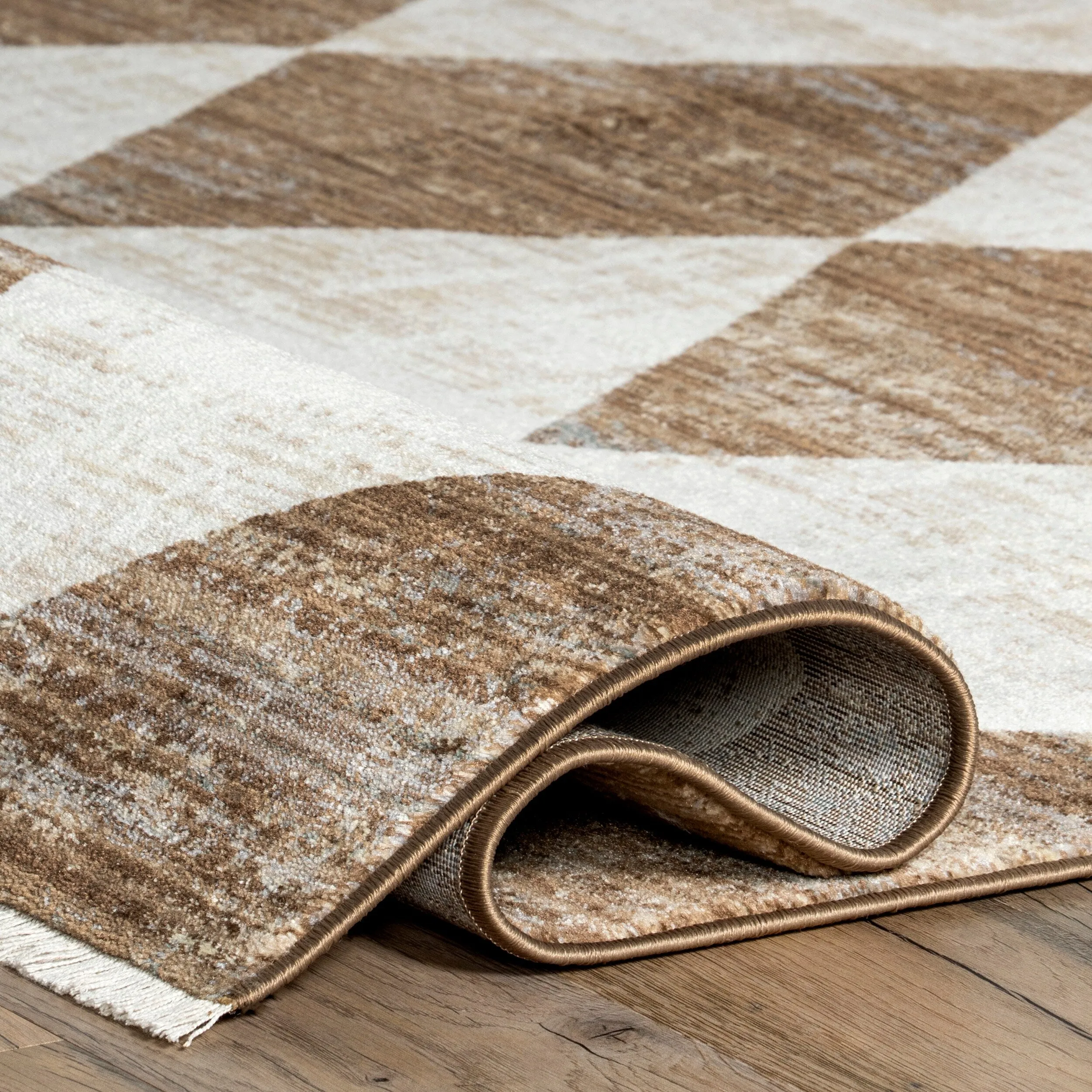 Nuloom Joseline Checkered Fringe Area Rug
