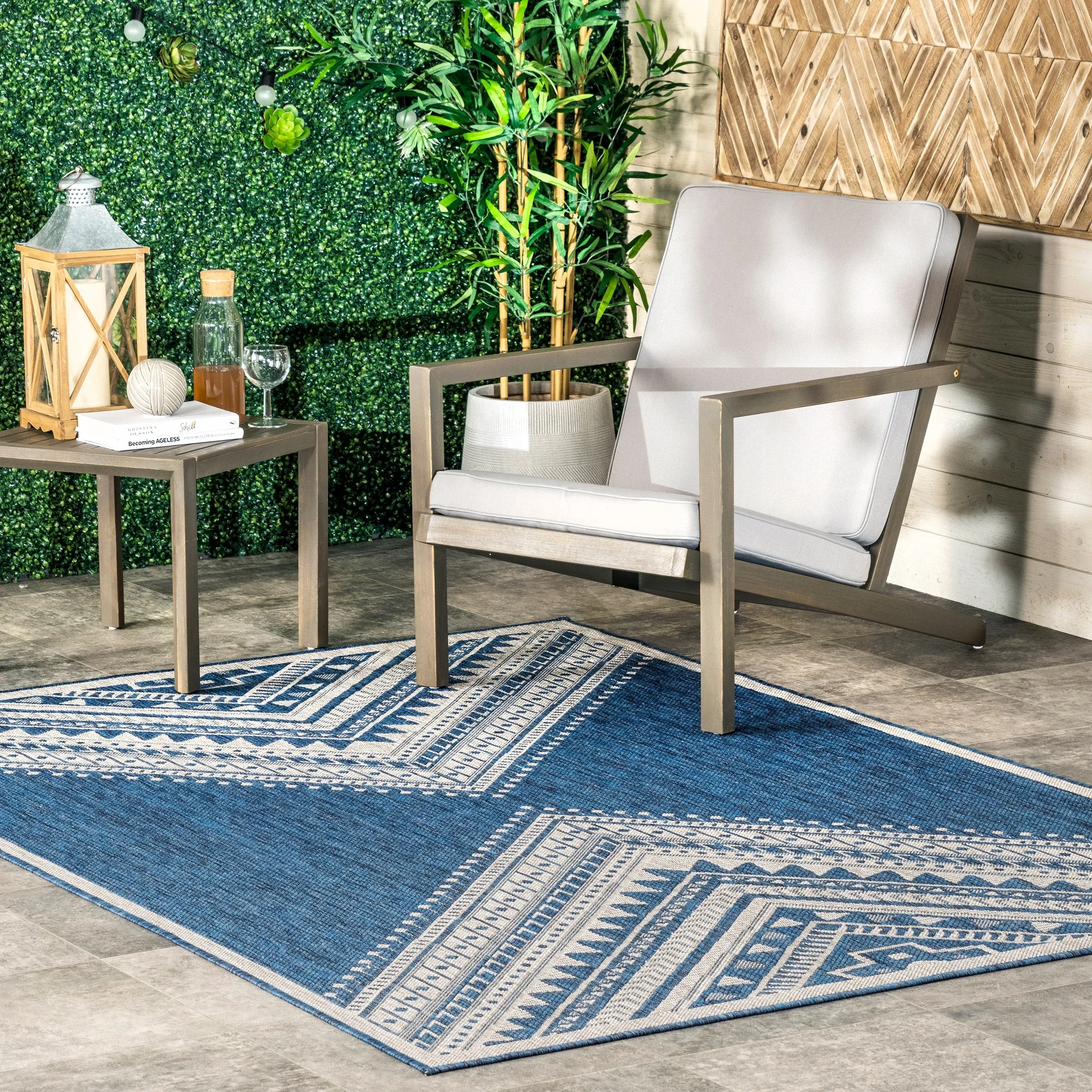 Nuloom Landry Aztec Indoor/Outdoor Area Rug