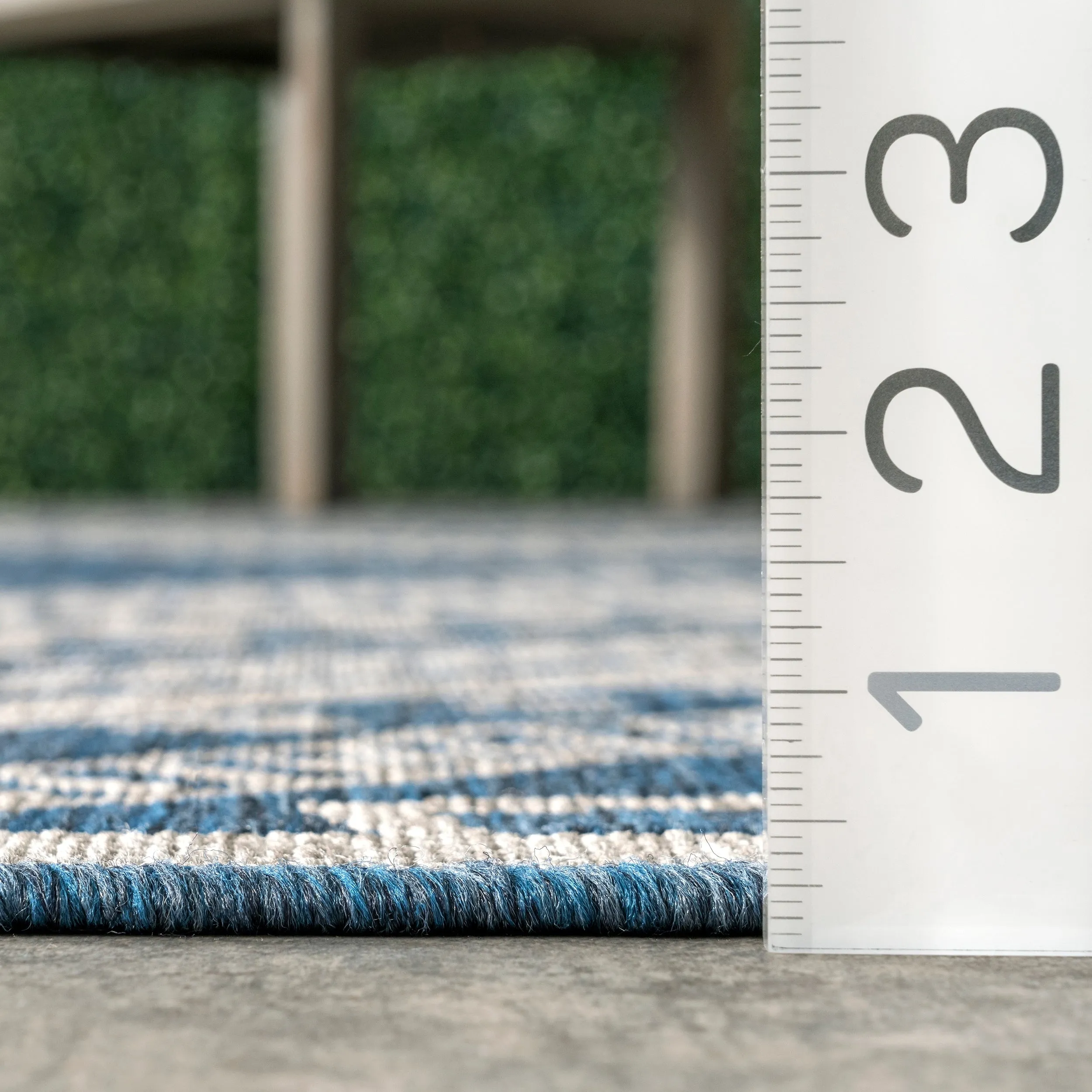 Nuloom Landry Aztec Indoor/Outdoor Area Rug