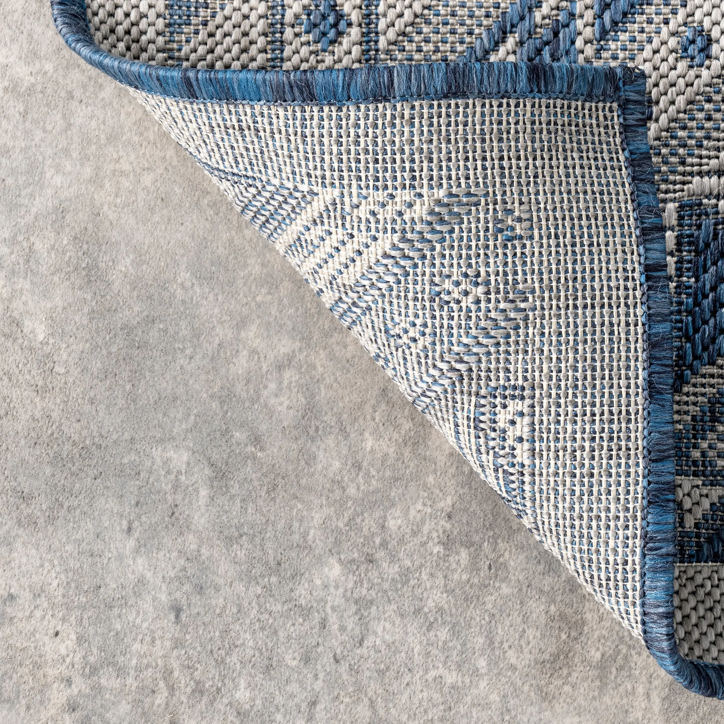 Nuloom Landry Aztec Indoor/Outdoor Area Rug