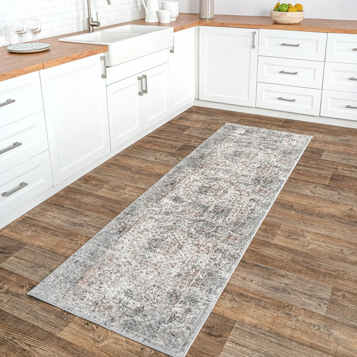 Nuloom Lola Distressed Medallion Area Rug