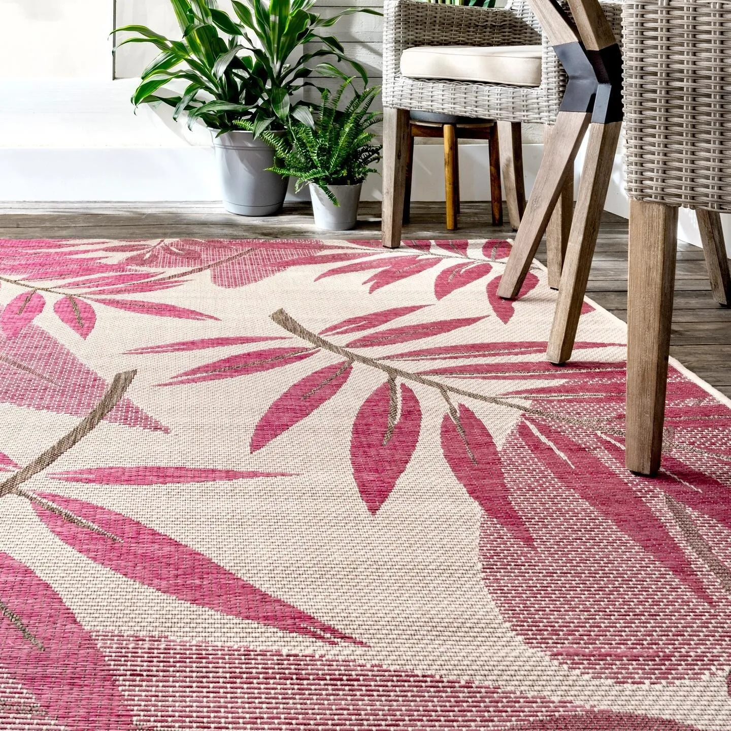 Nuloom Modern Floral Outdoor/ Indoor Porch Area Rug