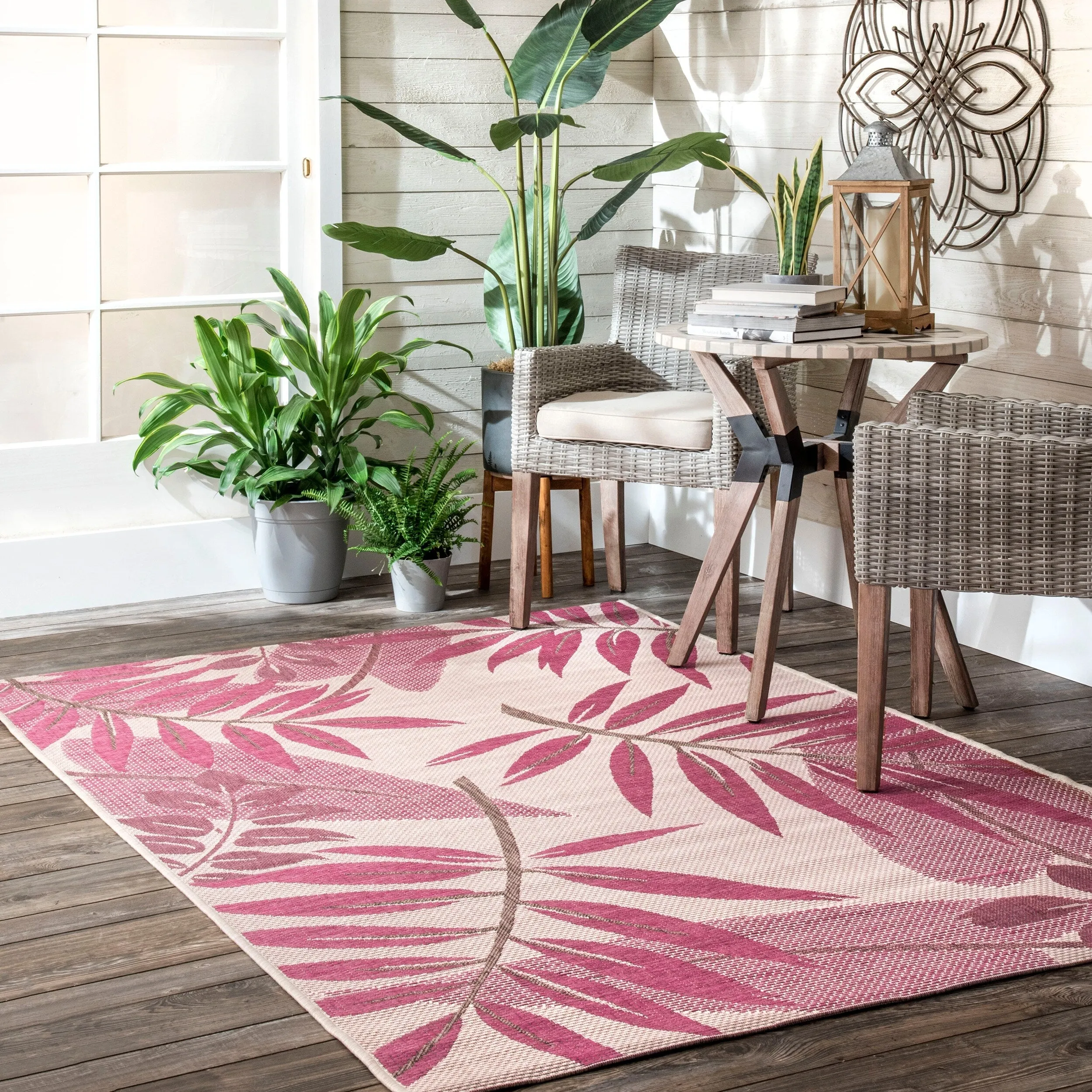 Nuloom Modern Floral Outdoor/ Indoor Porch Area Rug