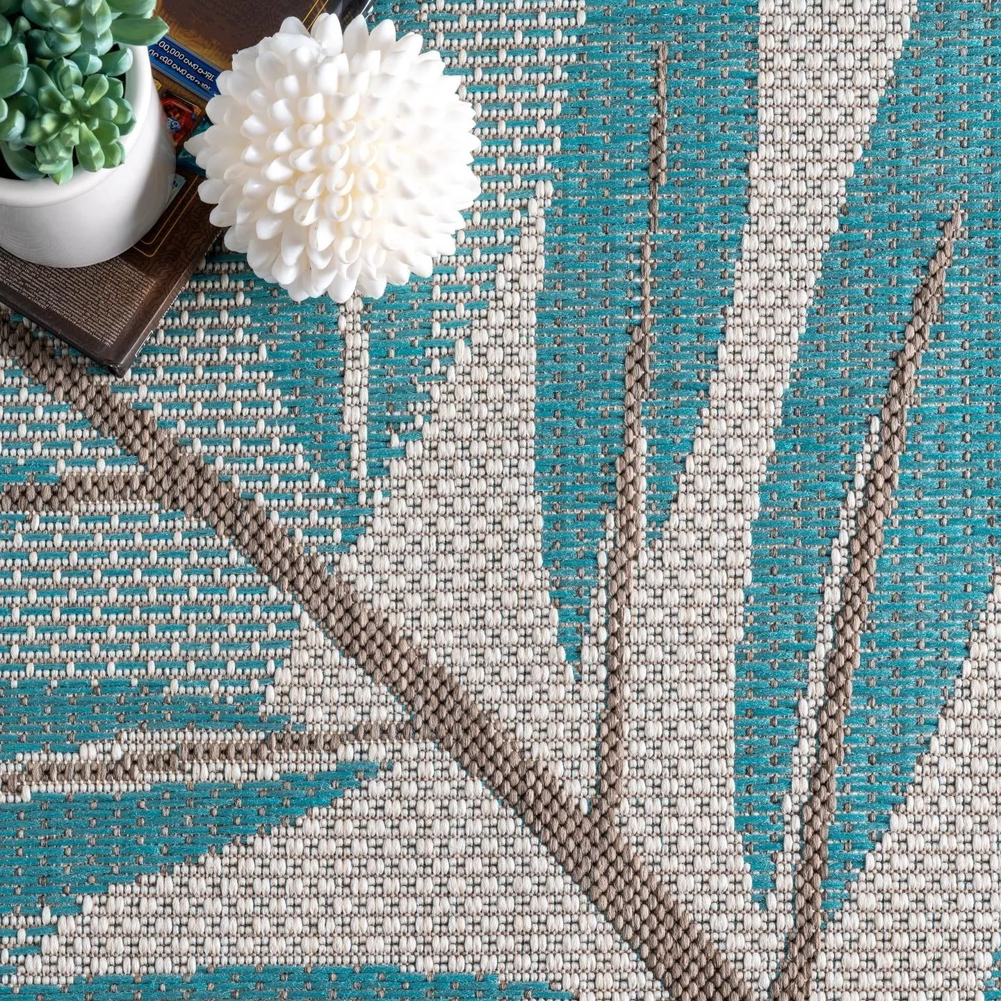 Nuloom Modern Floral Outdoor/ Indoor Porch Area Rug